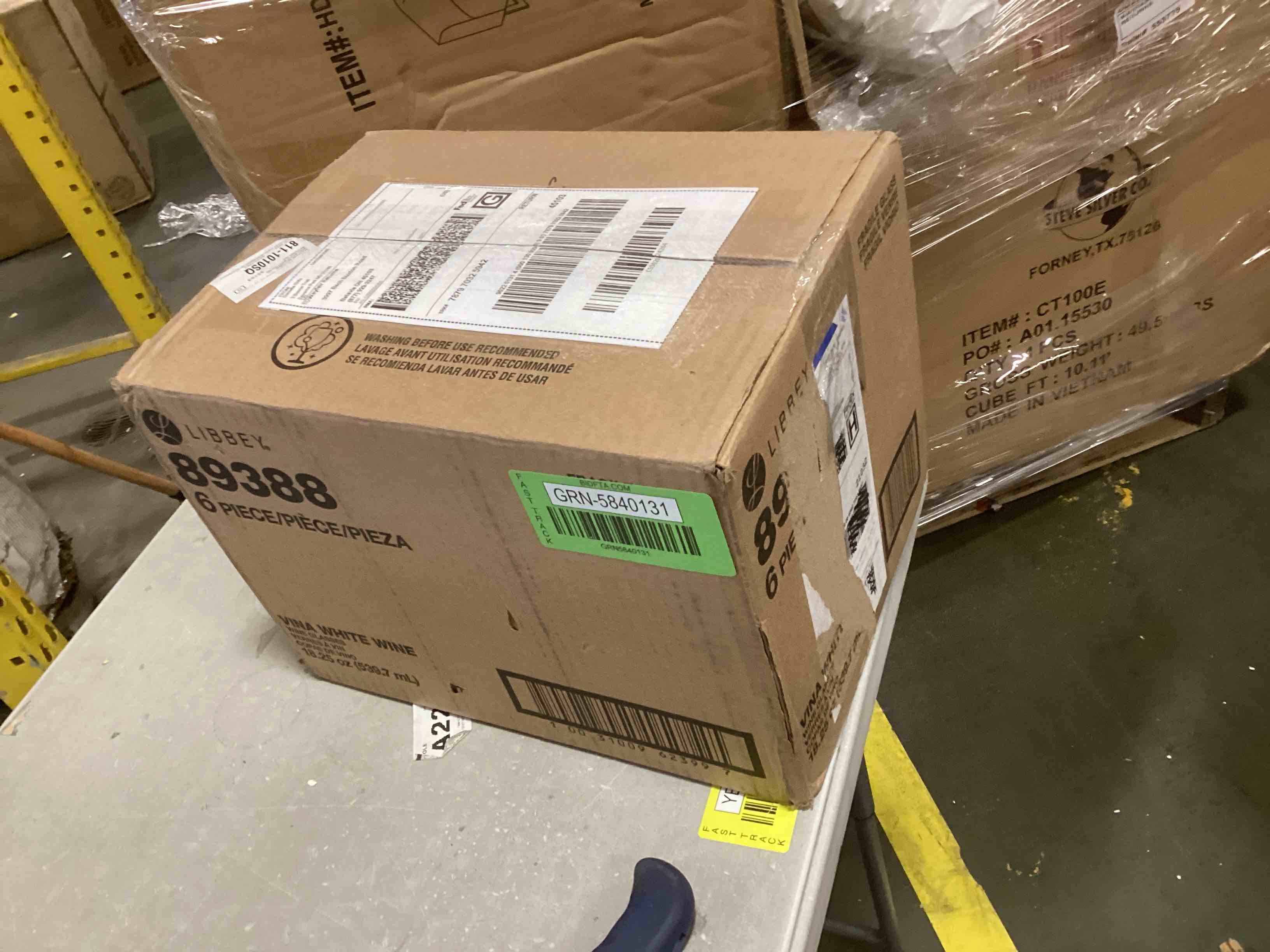 https://s3.amazonaws.com/lotting-images-prod/bidfta/GRN5840131_1704465799726.jpeg
