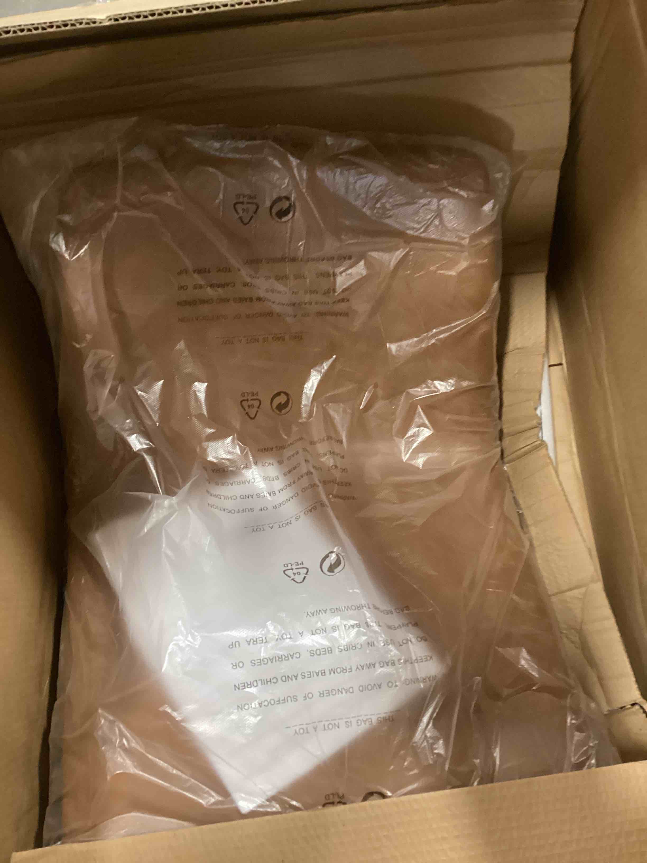 https://s3.amazonaws.com/lotting-images-prod/bidfta/GRN5840151_1704469314559.jpeg