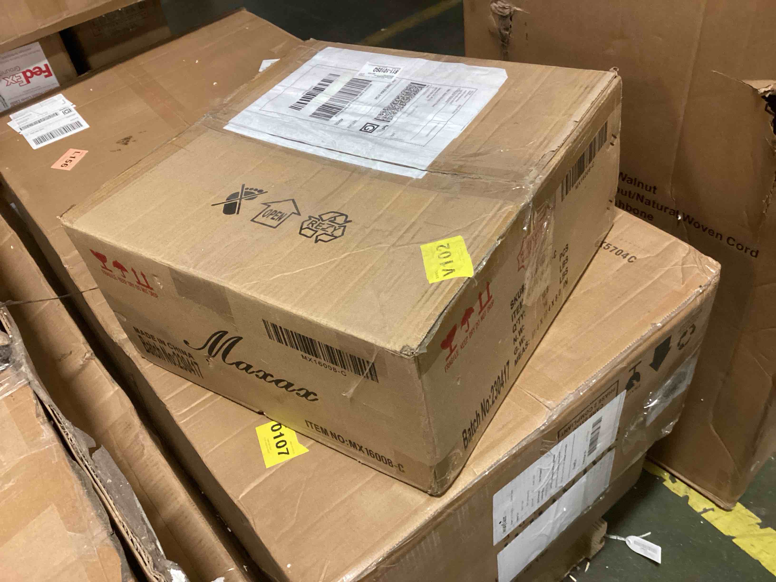 https://s3.amazonaws.com/lotting-images-prod/bidfta/GRN5840198_1704893474474.jpeg