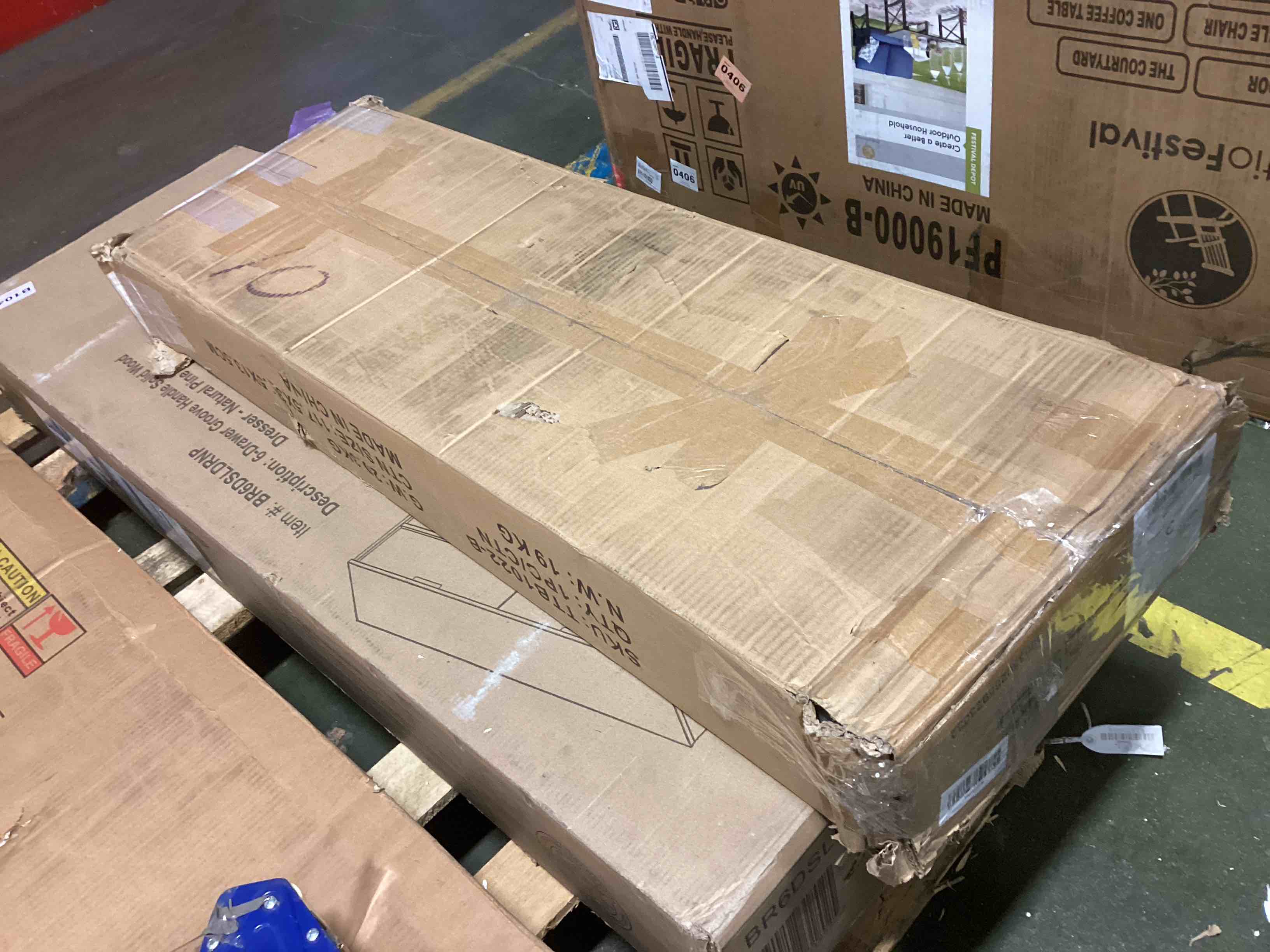 https://s3.amazonaws.com/lotting-images-prod/bidfta/GRN5840207_1704895641528.jpeg