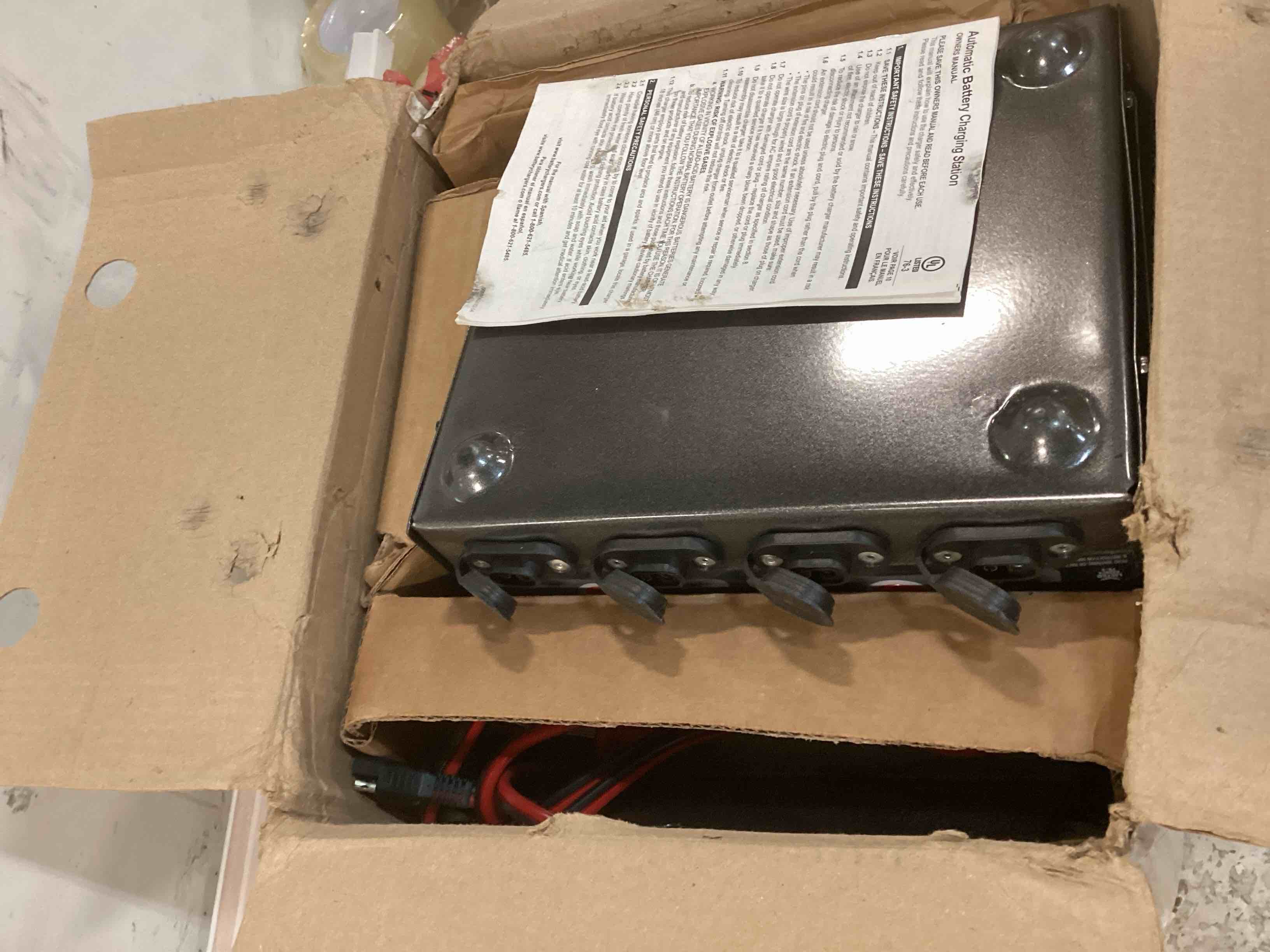 https://s3.amazonaws.com/lotting-images-prod/bidfta/GRN5840951_1706013415748.jpeg