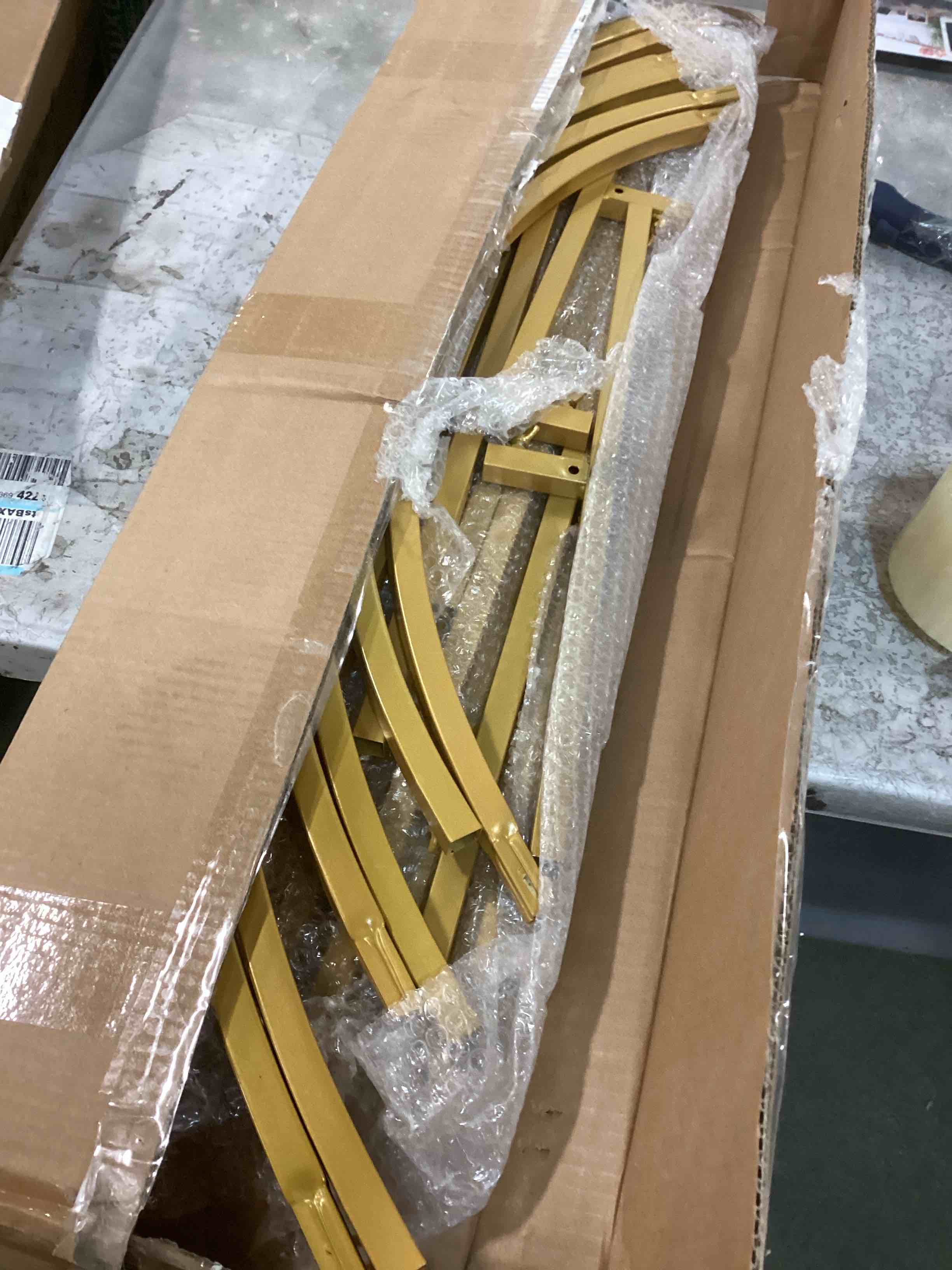 https://s3.amazonaws.com/lotting-images-prod/bidfta/GRN5840977_1706017134840.jpeg