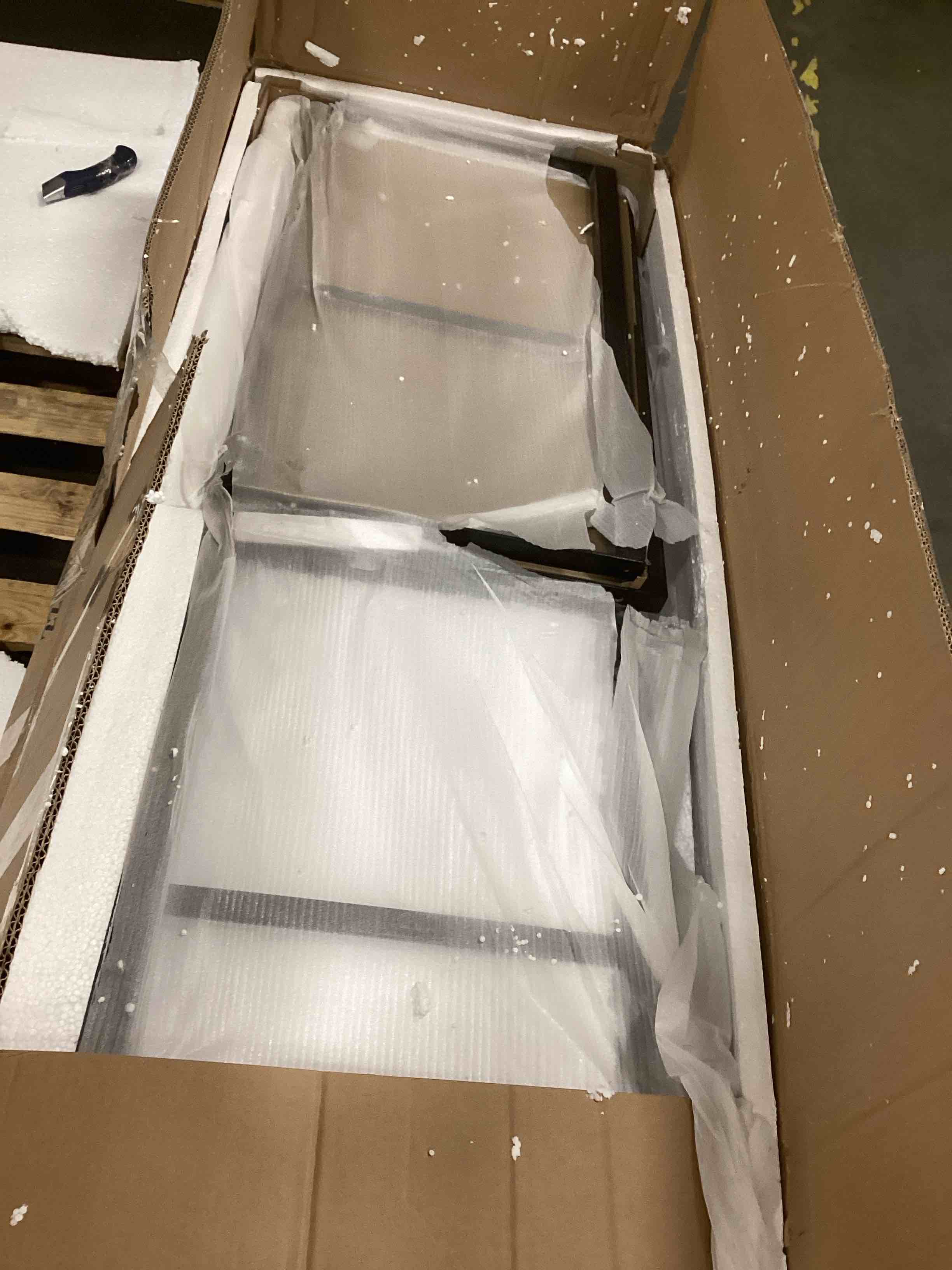 https://s3.amazonaws.com/lotting-images-prod/bidfta/GRN5841054_1706038338521.jpeg