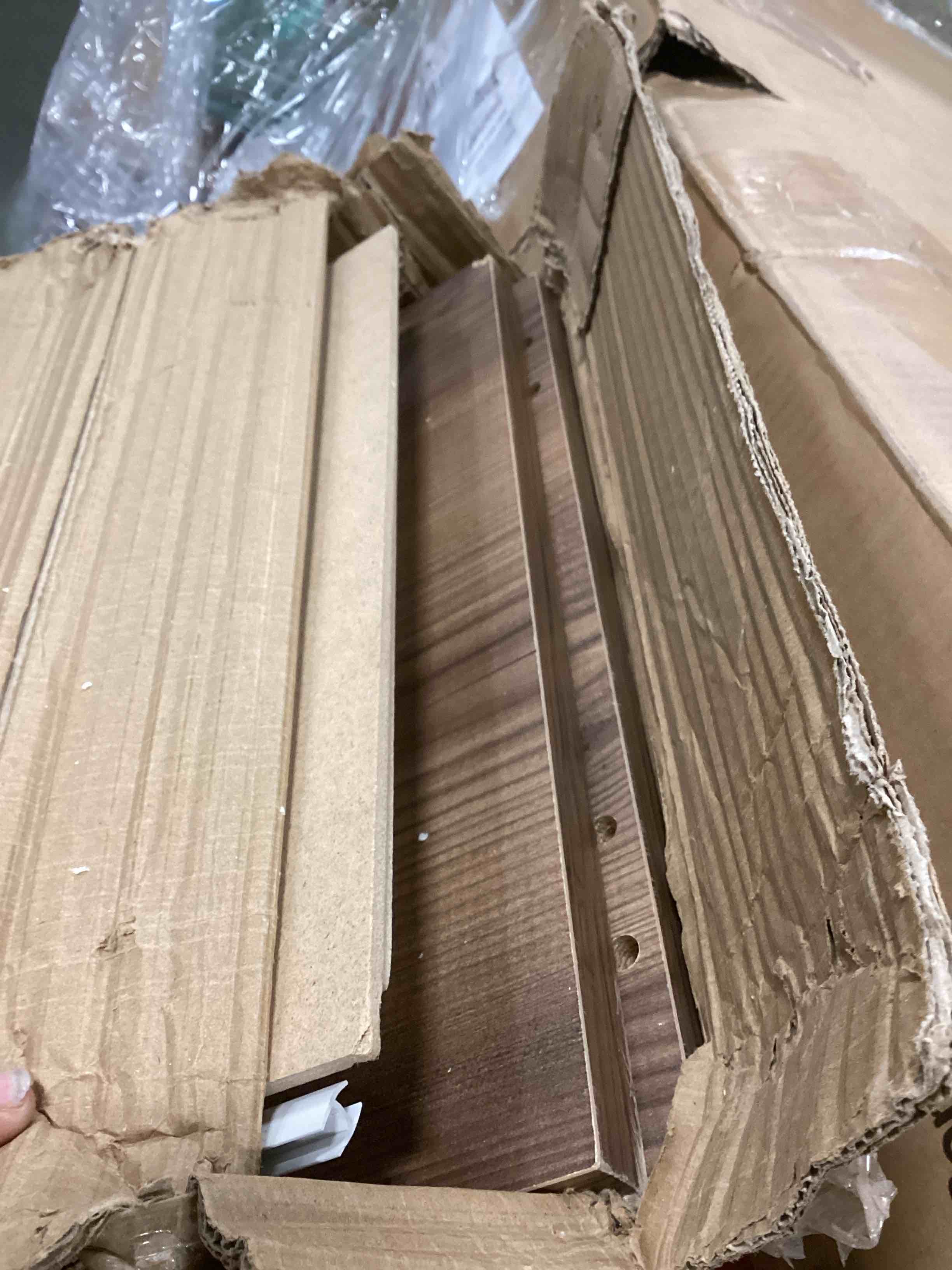 https://s3.amazonaws.com/lotting-images-prod/bidfta/GRN5841060_1706039400447.jpeg