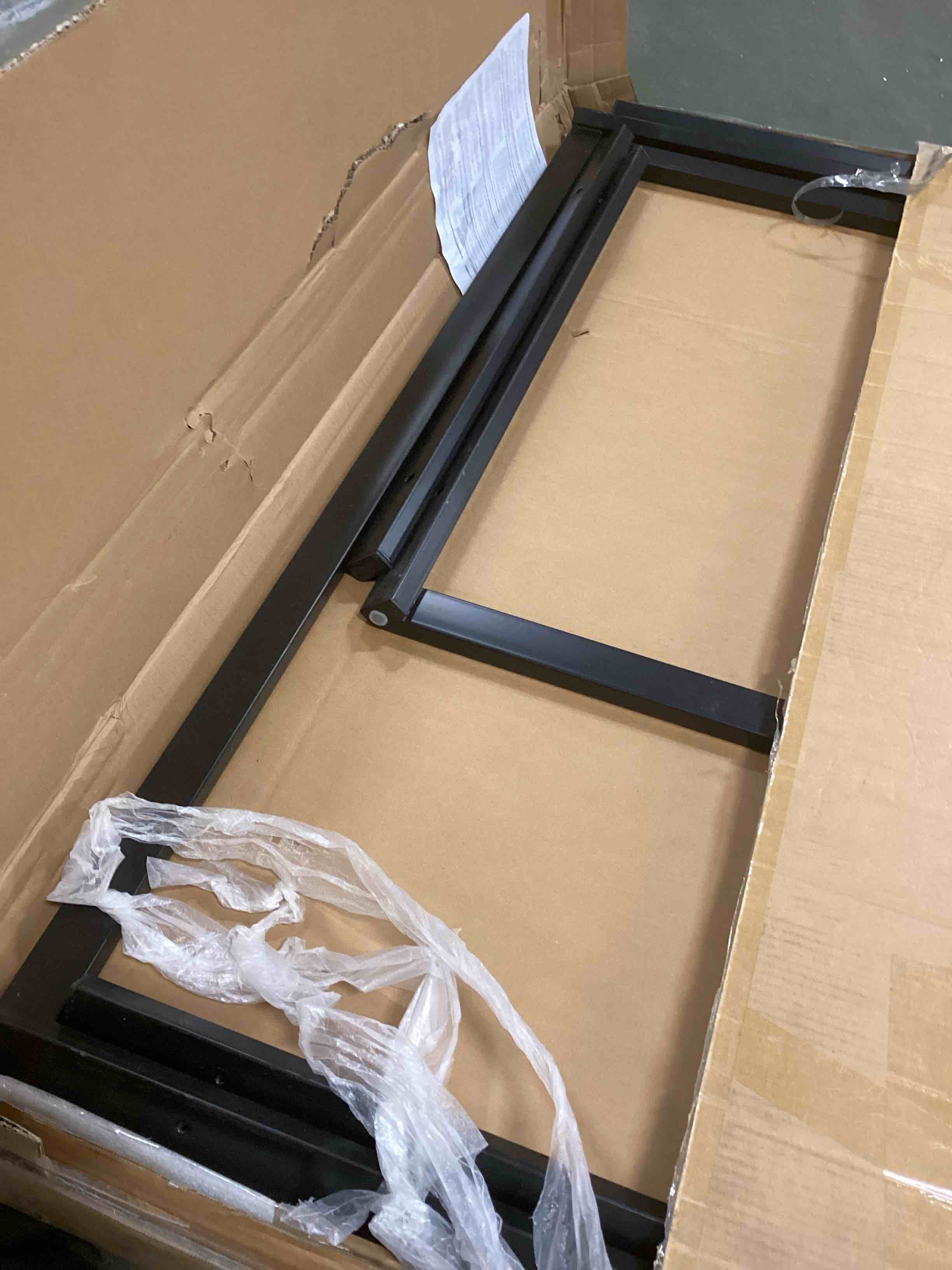https://s3.amazonaws.com/lotting-images-prod/bidfta/GRN5841084_1706044537100.jpeg