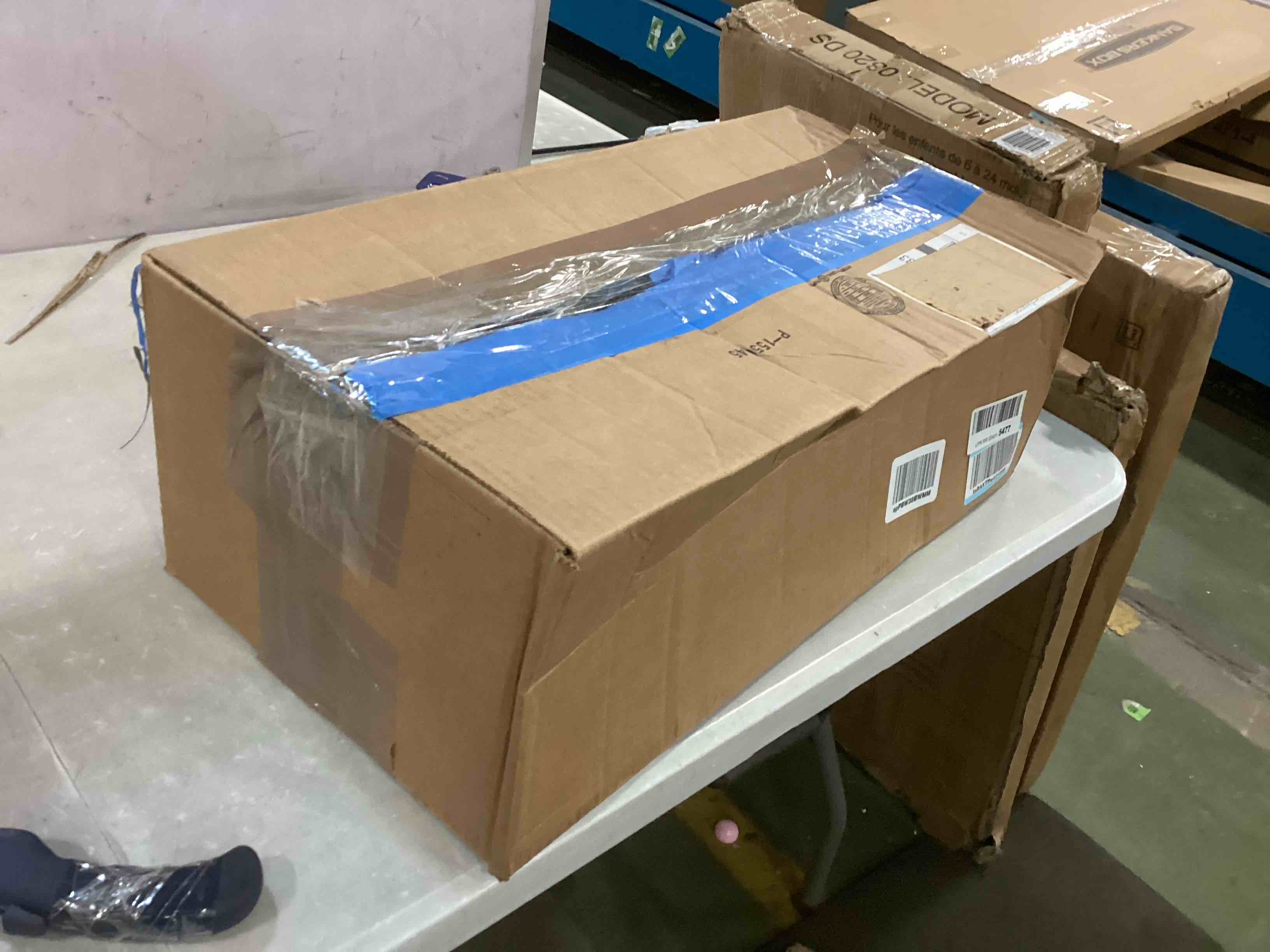 https://s3.amazonaws.com/lotting-images-prod/bidfta/GRN5841196_1706114316263.jpeg