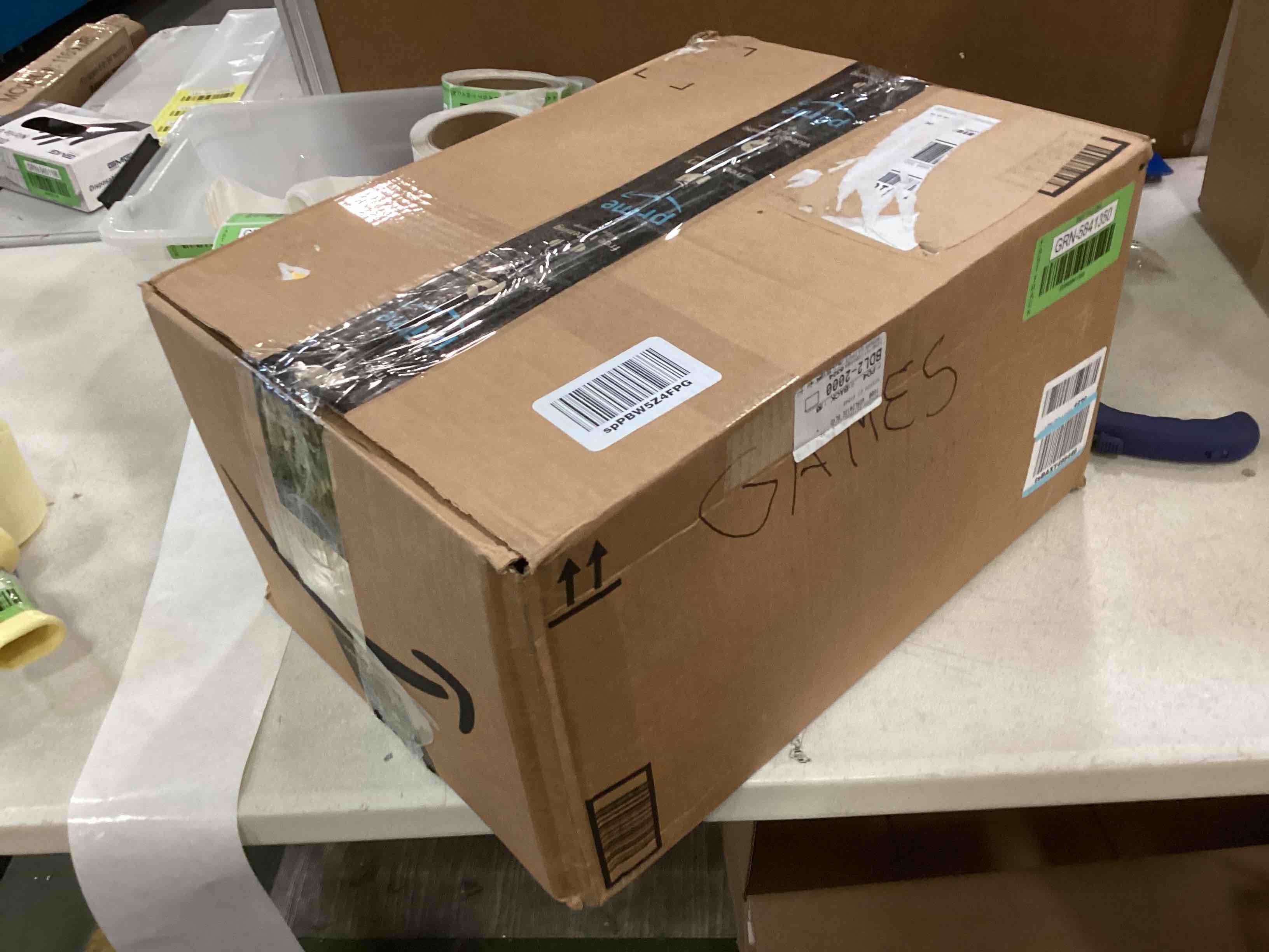 https://s3.amazonaws.com/lotting-images-prod/bidfta/GRN5841350_1706969739477.jpeg