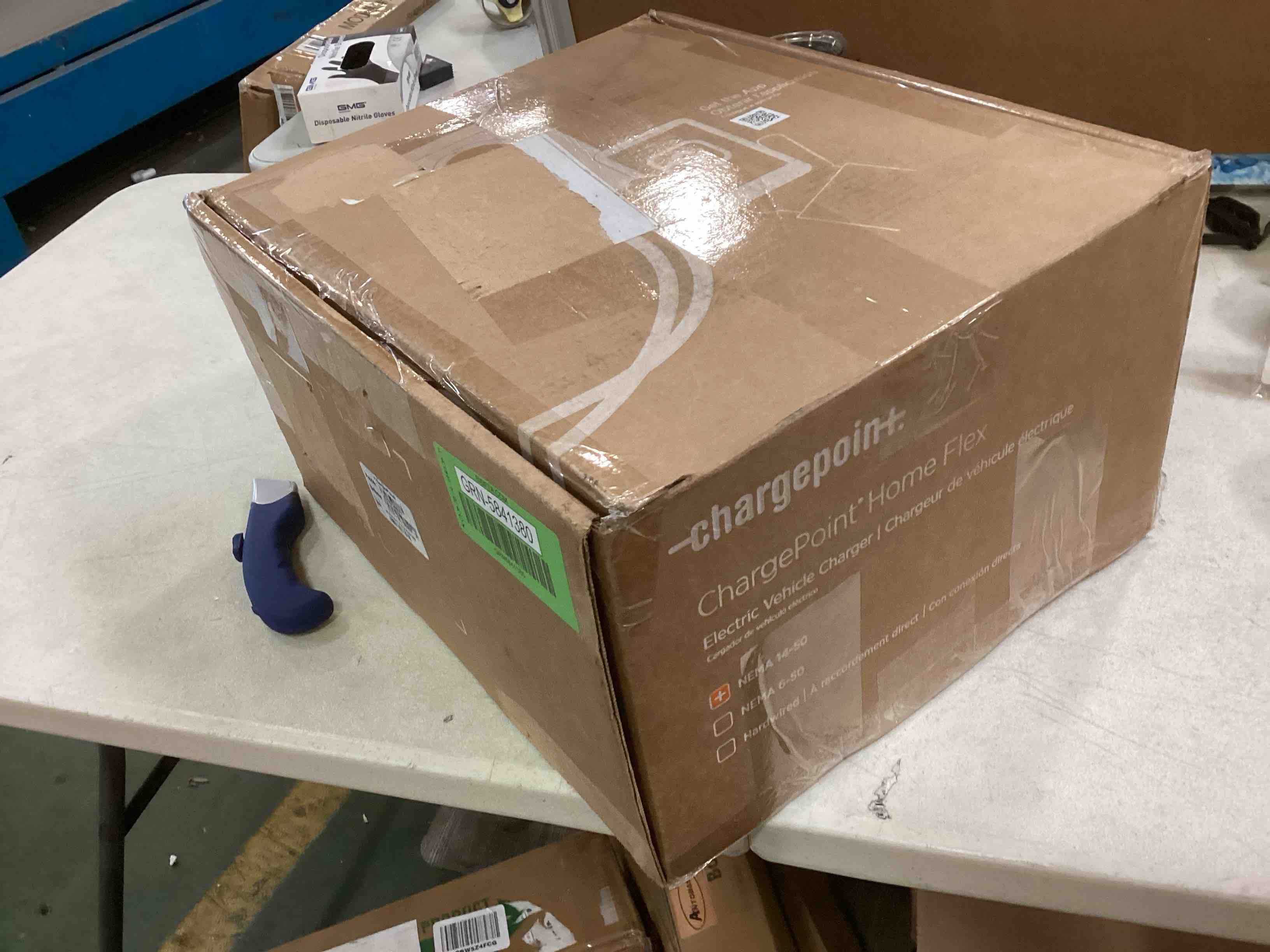 https://s3.amazonaws.com/lotting-images-prod/bidfta/GRN5841380_1706973720351.jpeg