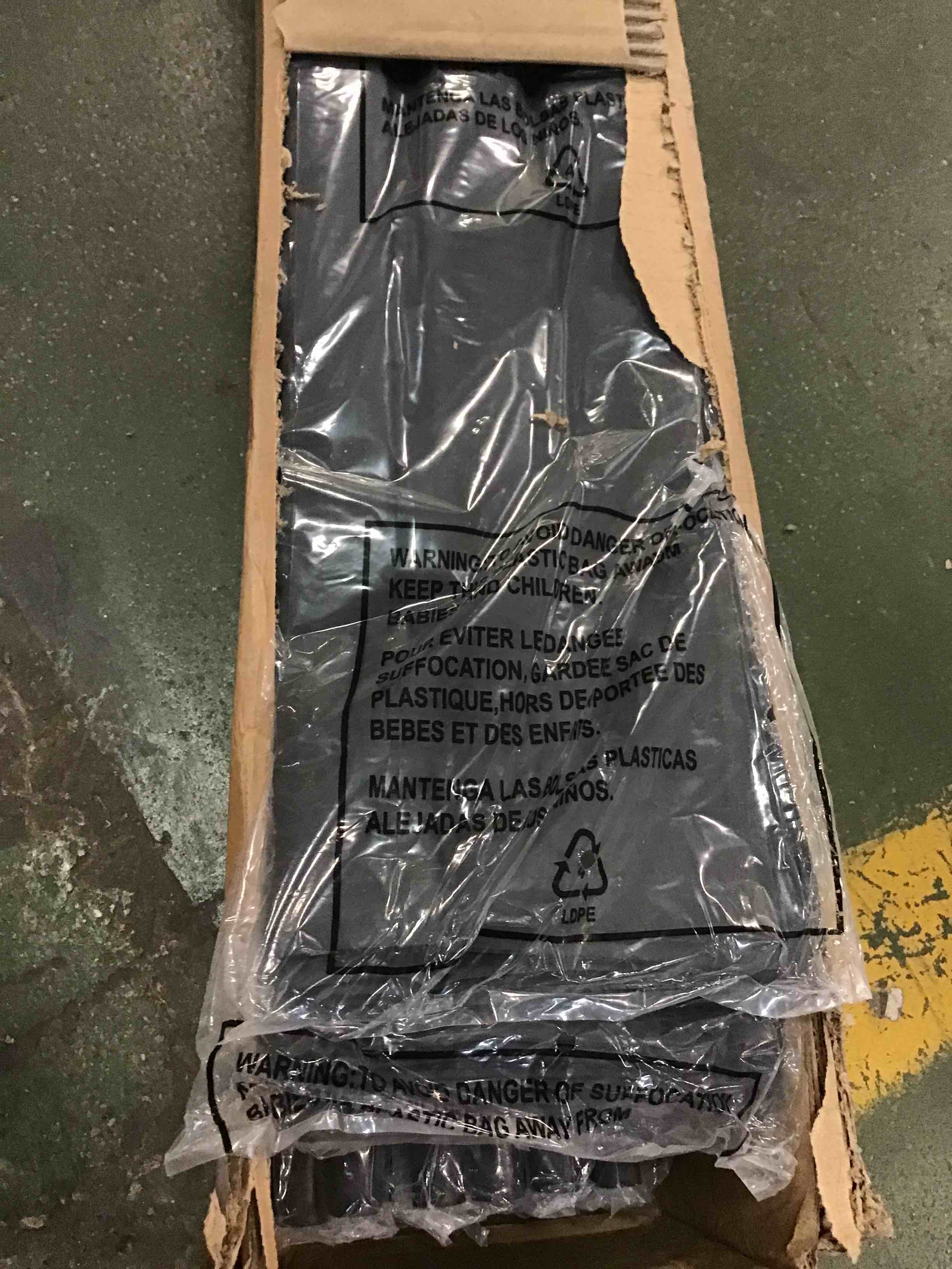 https://s3.amazonaws.com/lotting-images-prod/bidfta/GRN5841466_1704288784126.jpeg