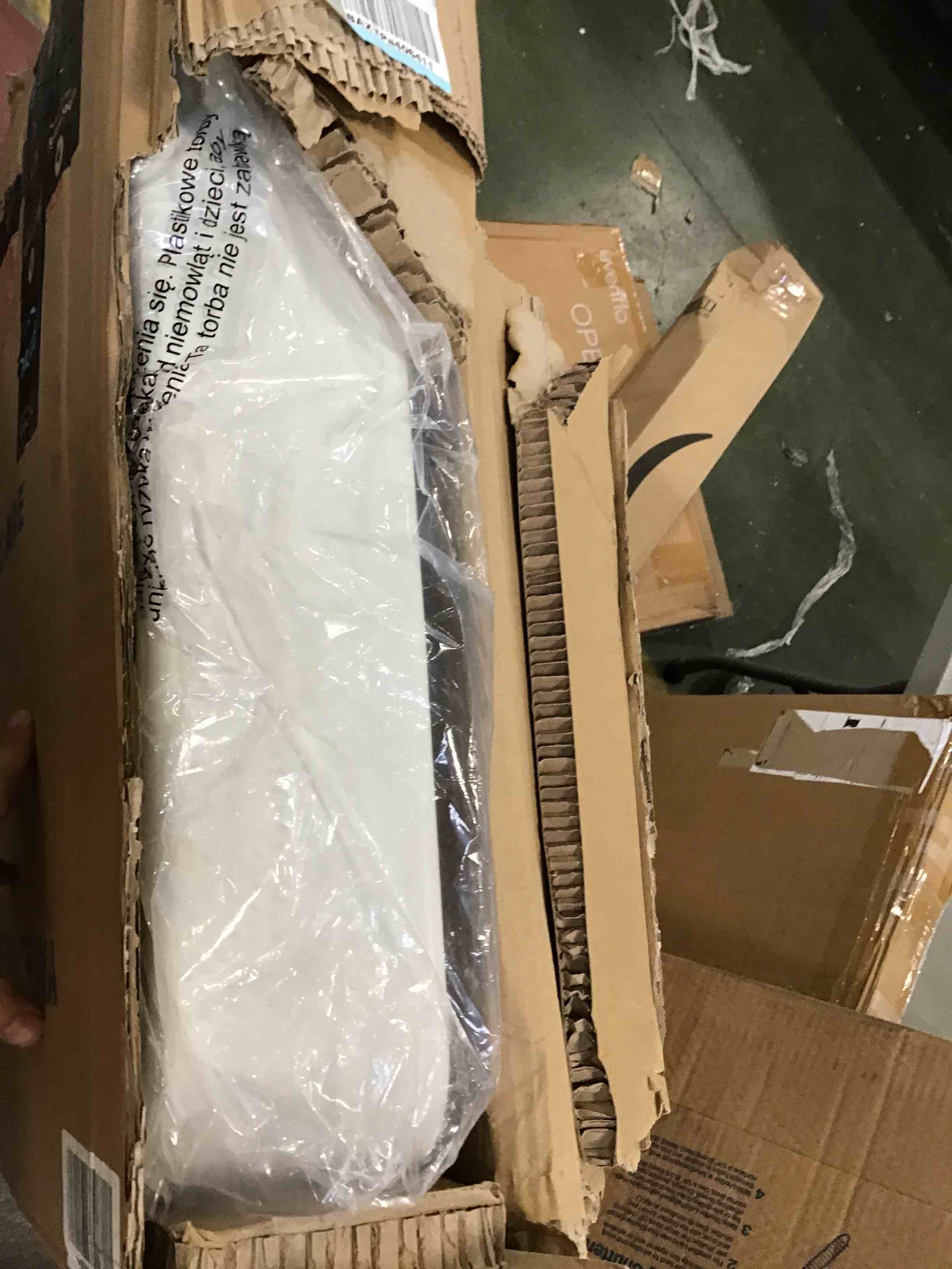 https://s3.amazonaws.com/lotting-images-prod/bidfta/GRN5842085_1705610059257.jpeg