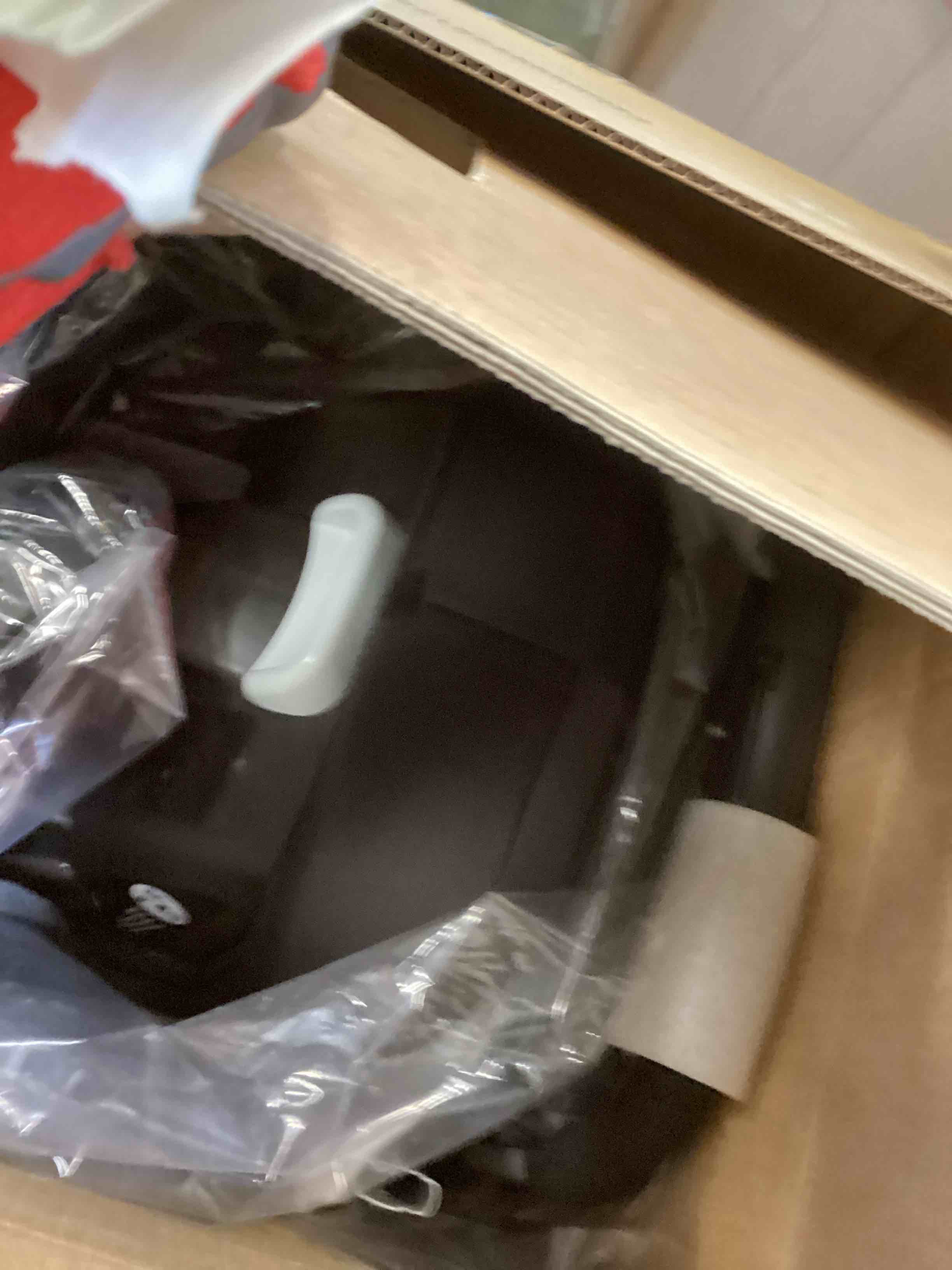 https://s3.amazonaws.com/lotting-images-prod/bidfta/GRN5842196_1705853833722.jpeg