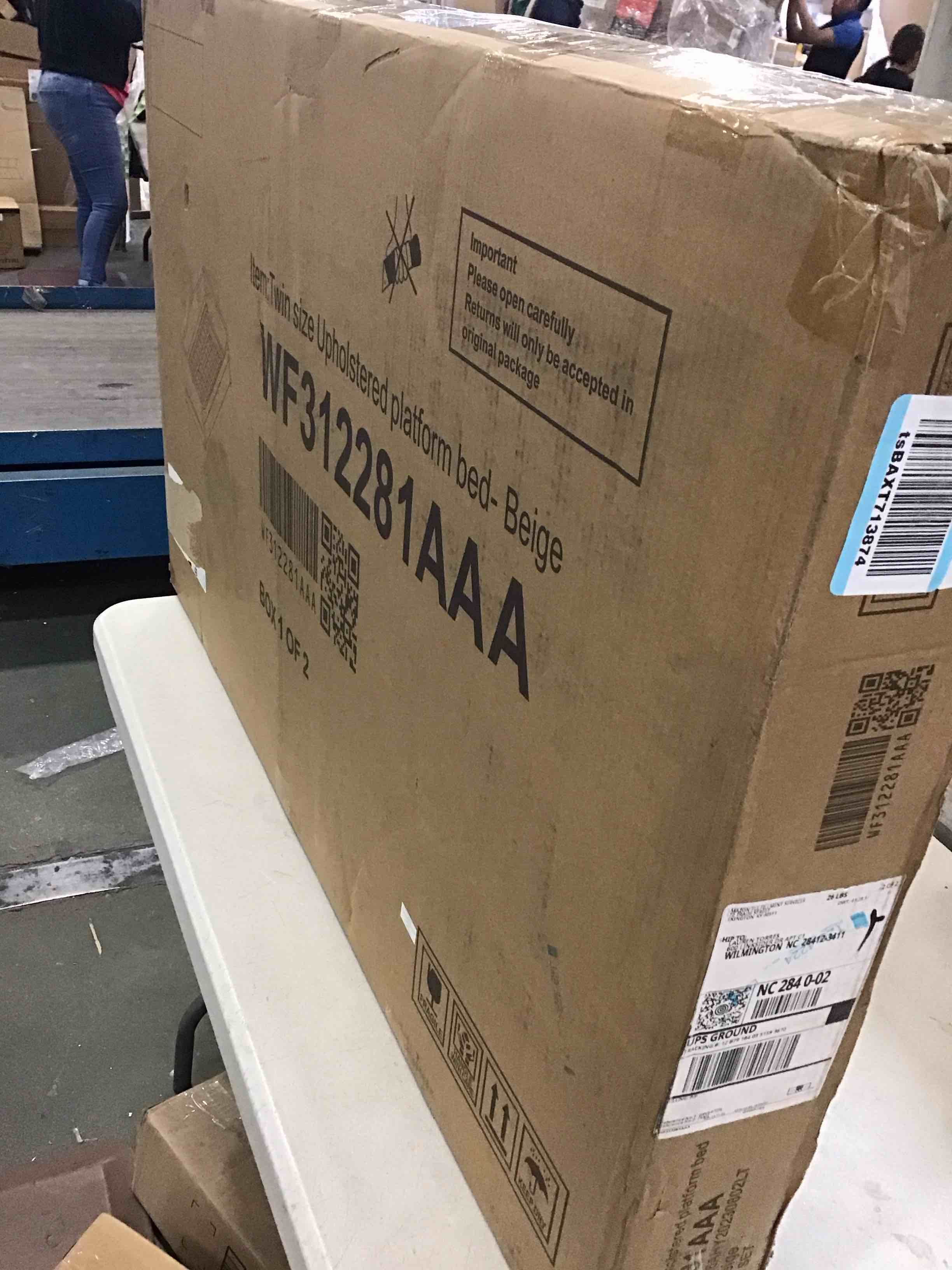https://s3.amazonaws.com/lotting-images-prod/bidfta/GRN5842538_1707236346854.jpeg