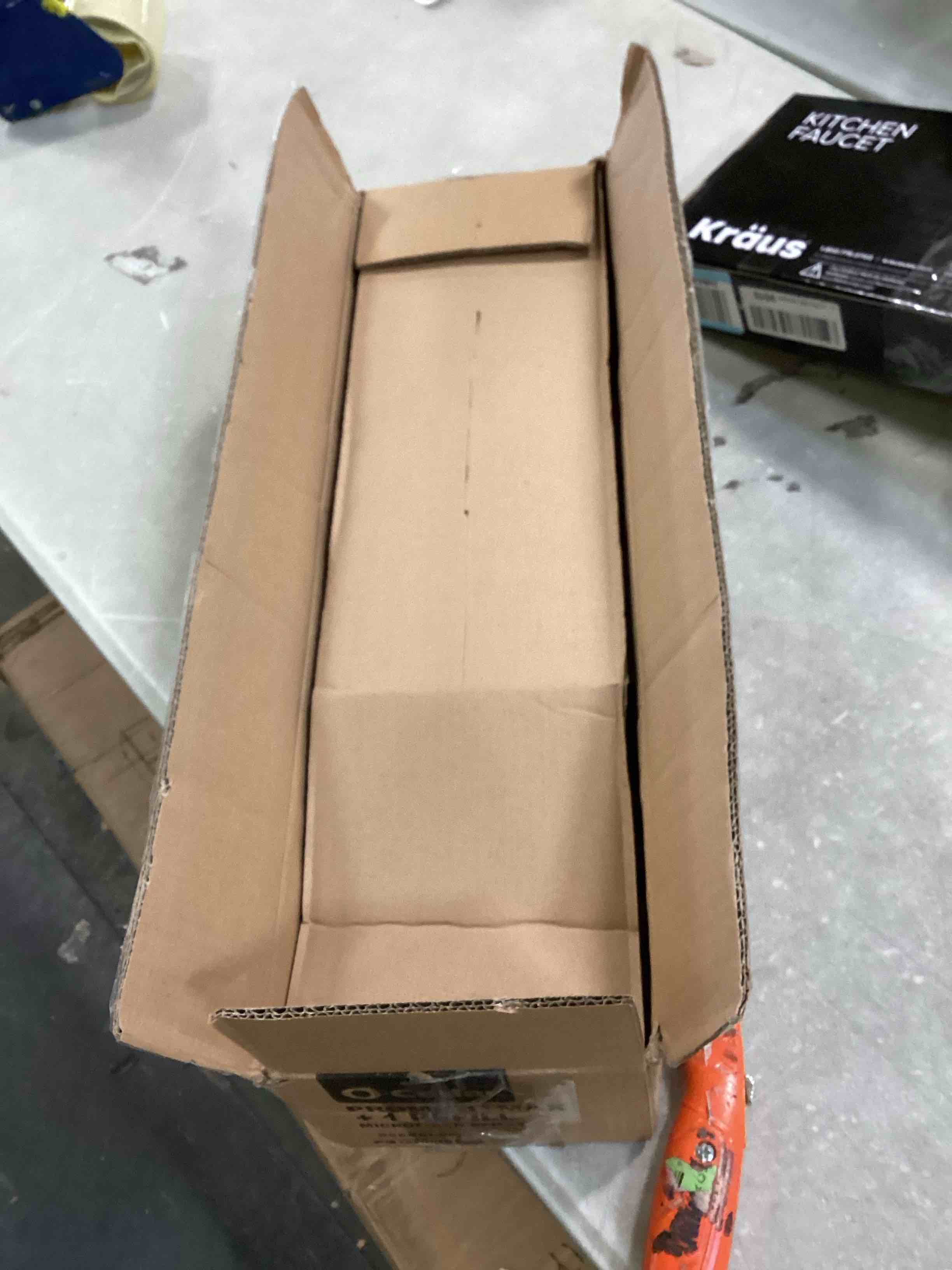 https://s3.amazonaws.com/lotting-images-prod/bidfta/GRN5843117_1704383053134.jpeg