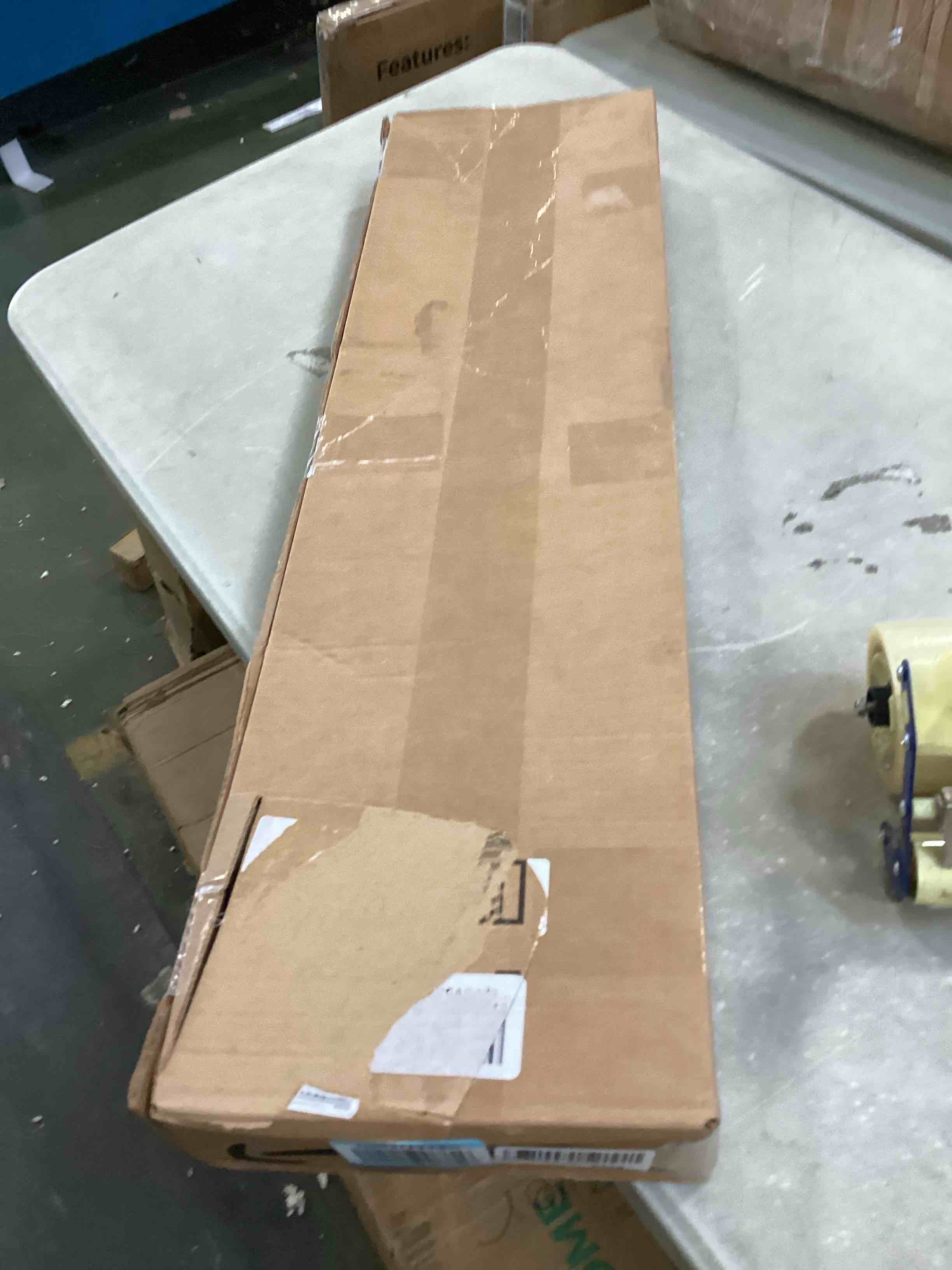 https://s3.amazonaws.com/lotting-images-prod/bidfta/GRN5843192_1704396835924.jpeg