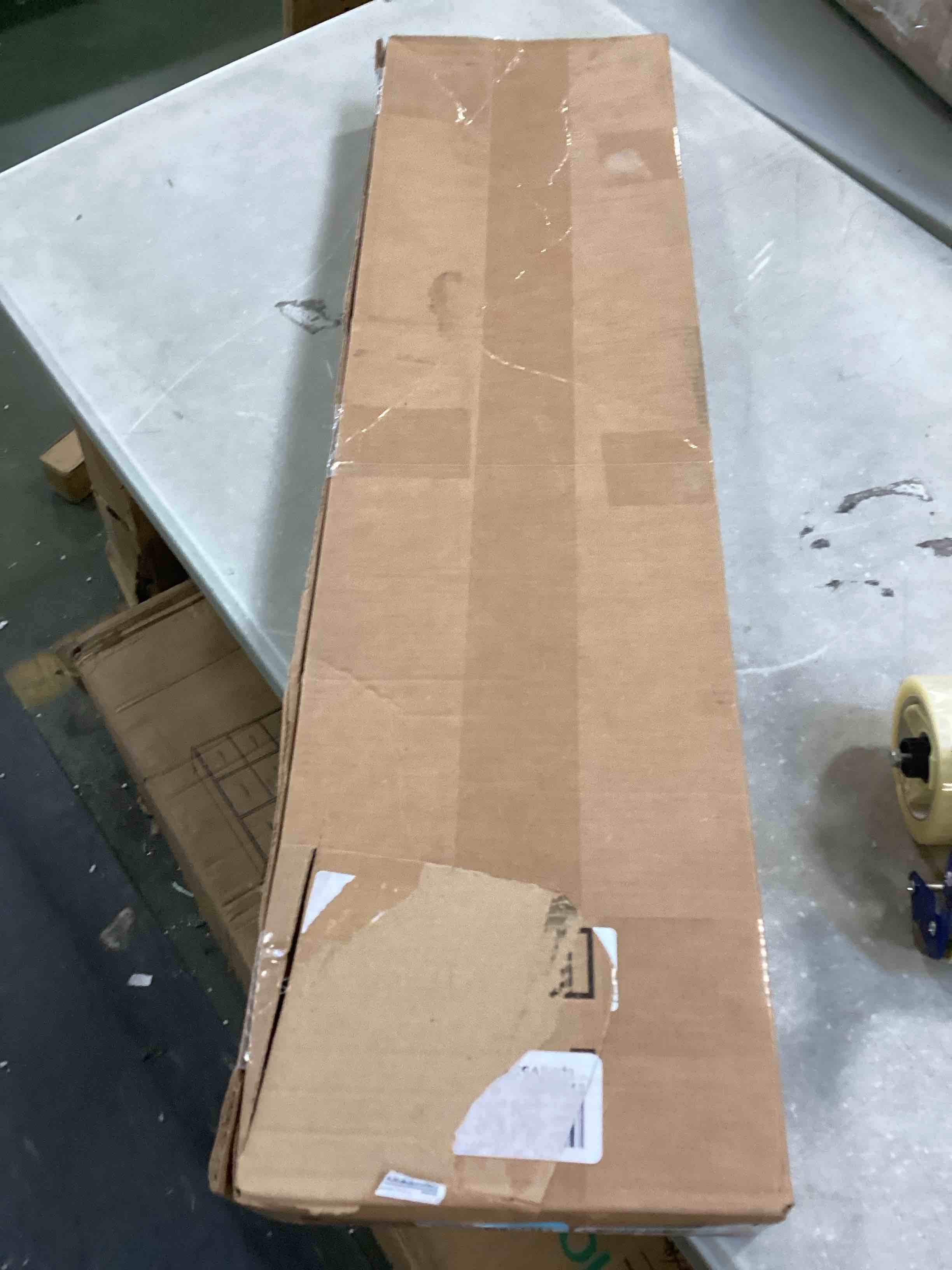 https://s3.amazonaws.com/lotting-images-prod/bidfta/GRN5843192_1704396857667.jpeg