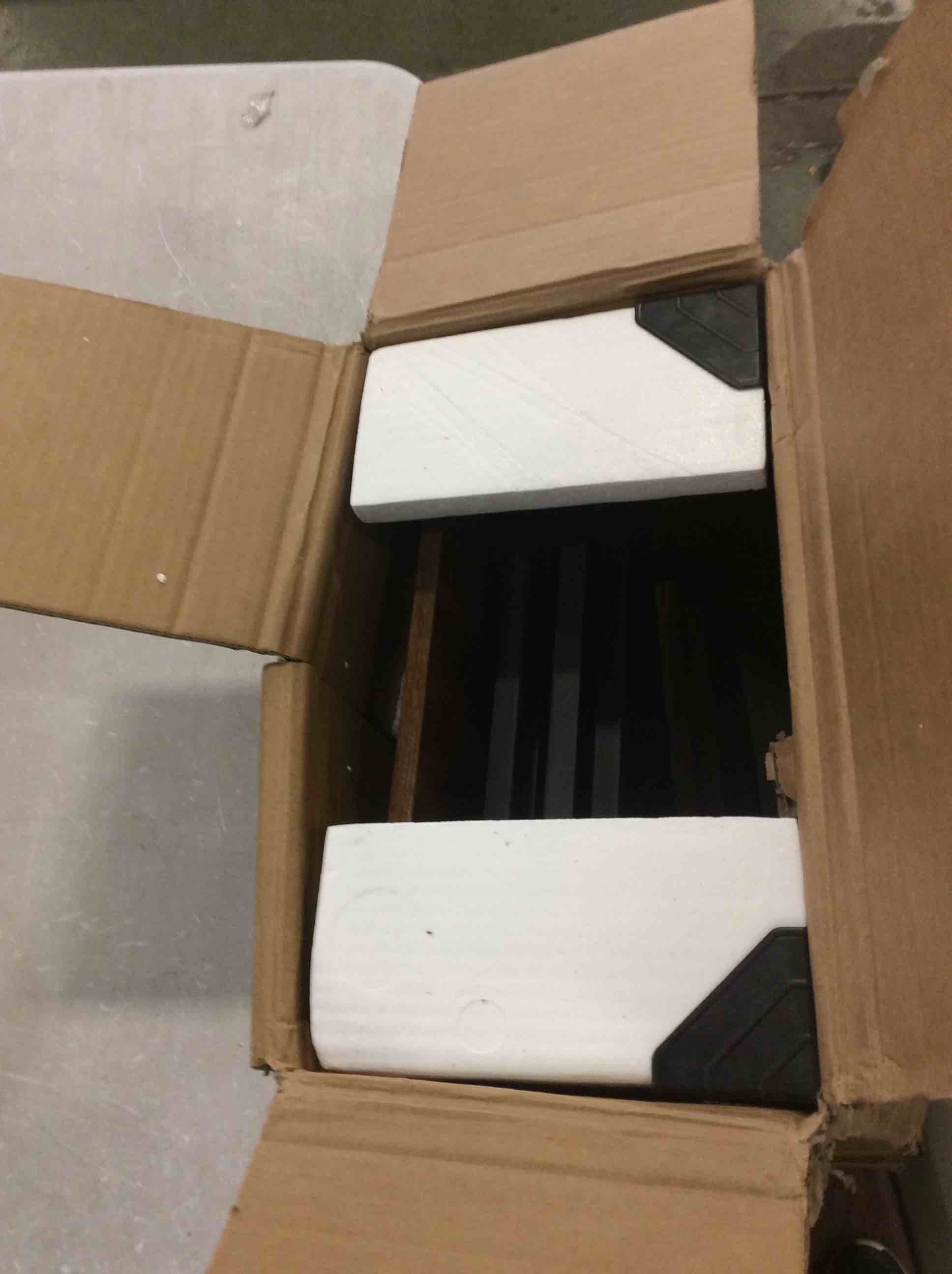 https://s3.amazonaws.com/lotting-images-prod/bidfta/GRN5843317_1704466474033.jpeg