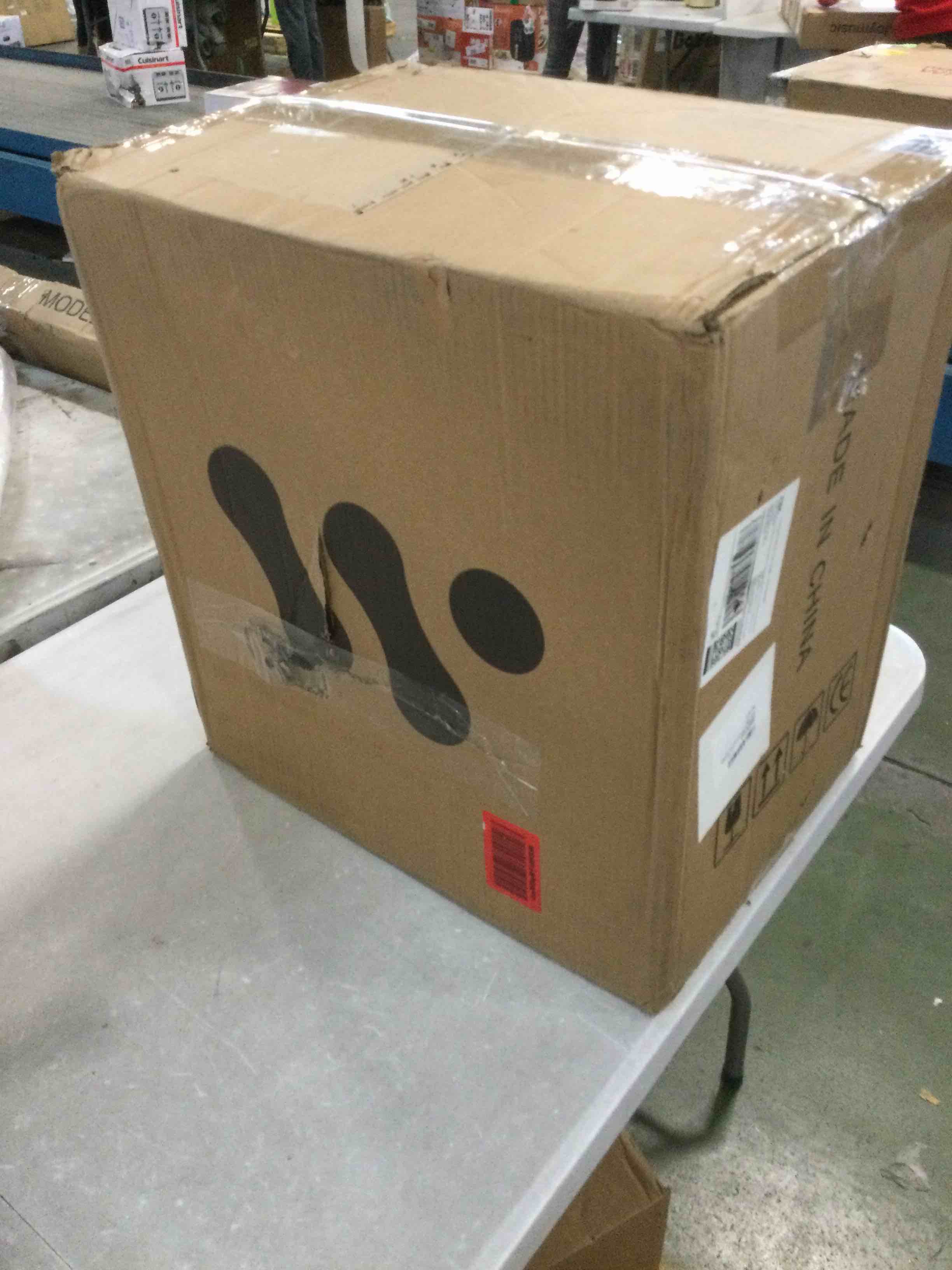 https://s3.amazonaws.com/lotting-images-prod/bidfta/GRN5843410_1704482814834.jpeg
