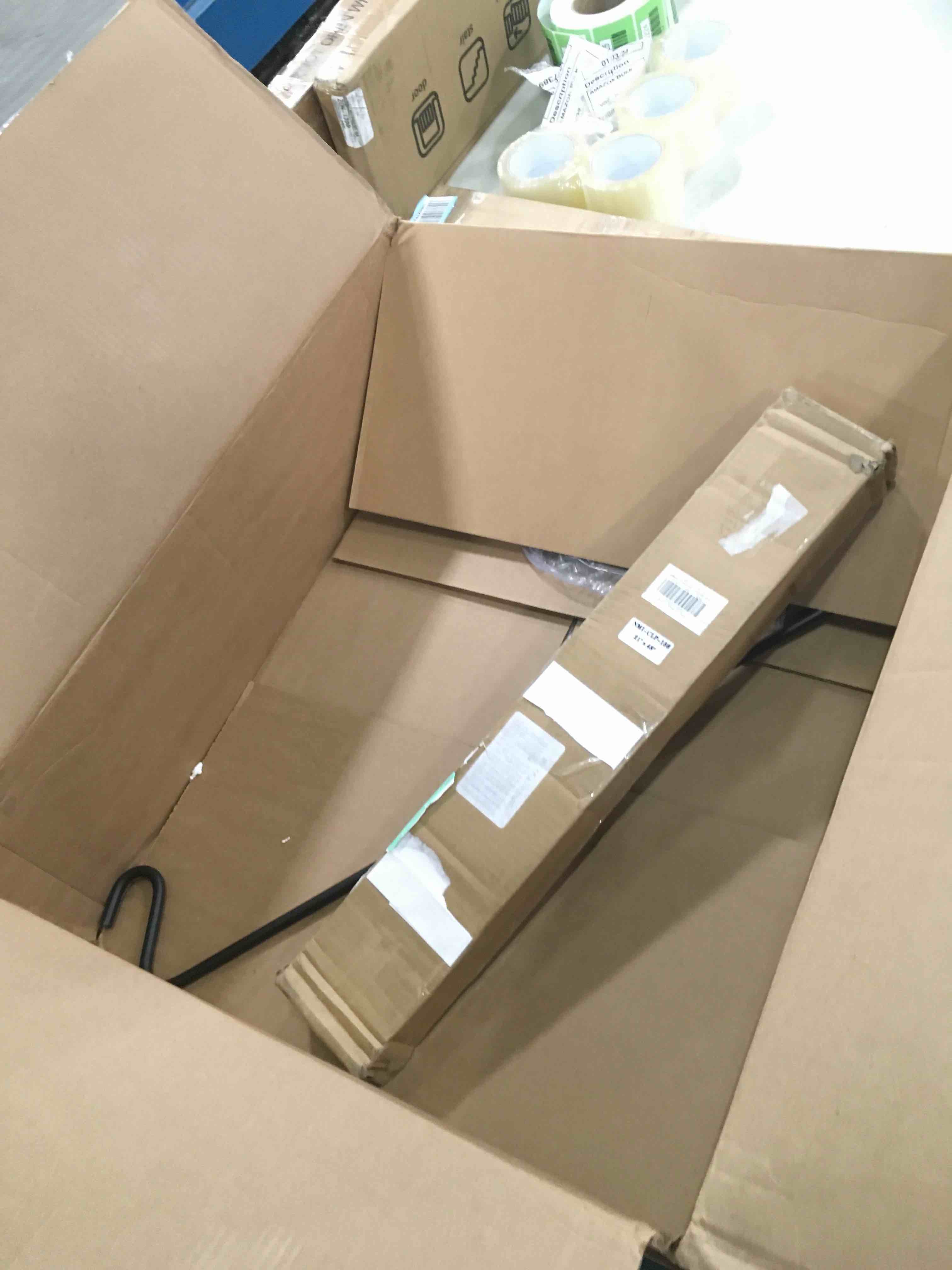 https://s3.amazonaws.com/lotting-images-prod/bidfta/GRN5843473_1704715746624.jpeg