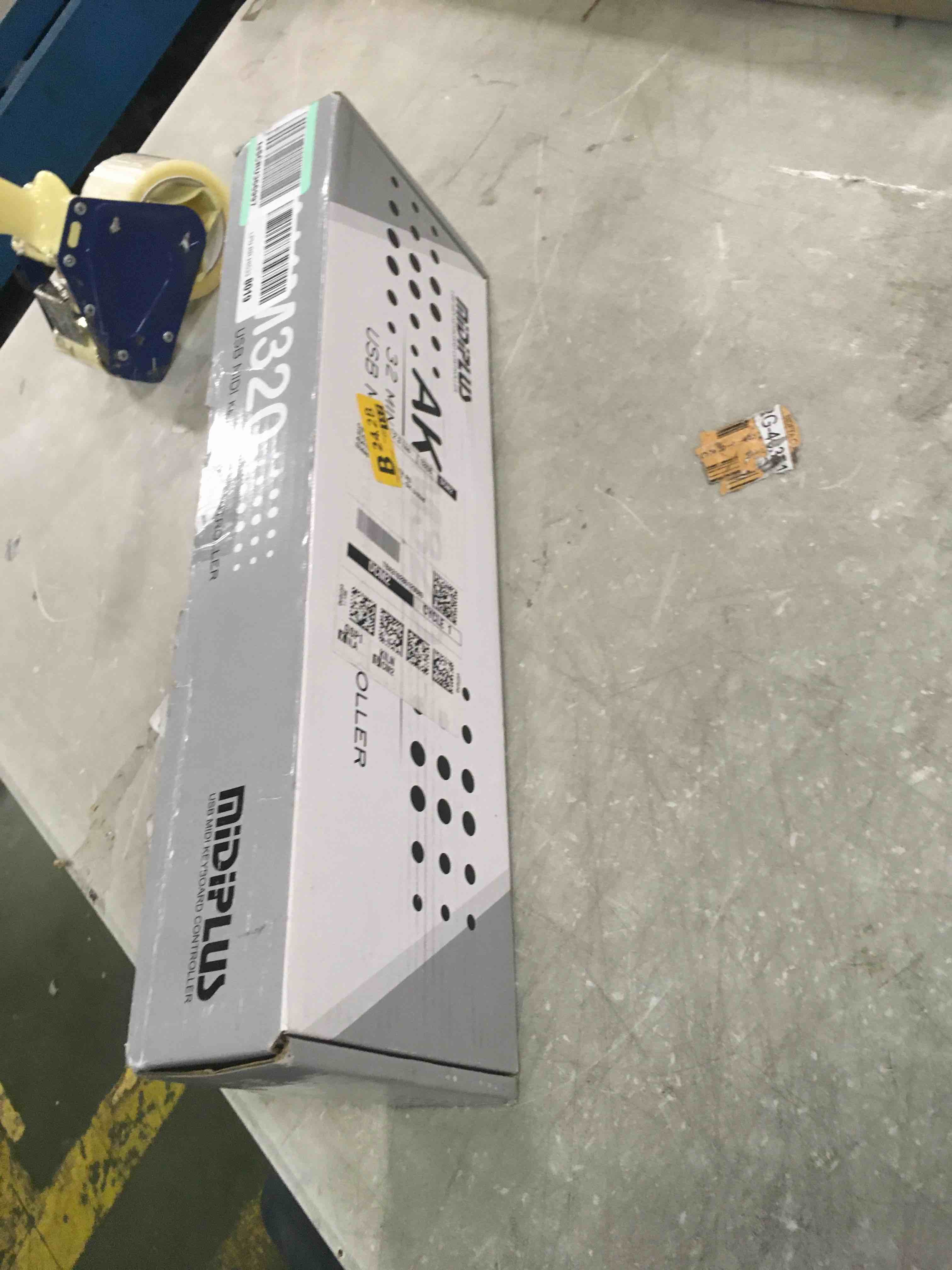 https://s3.amazonaws.com/lotting-images-prod/bidfta/GRN5843478_1704716388355.jpeg