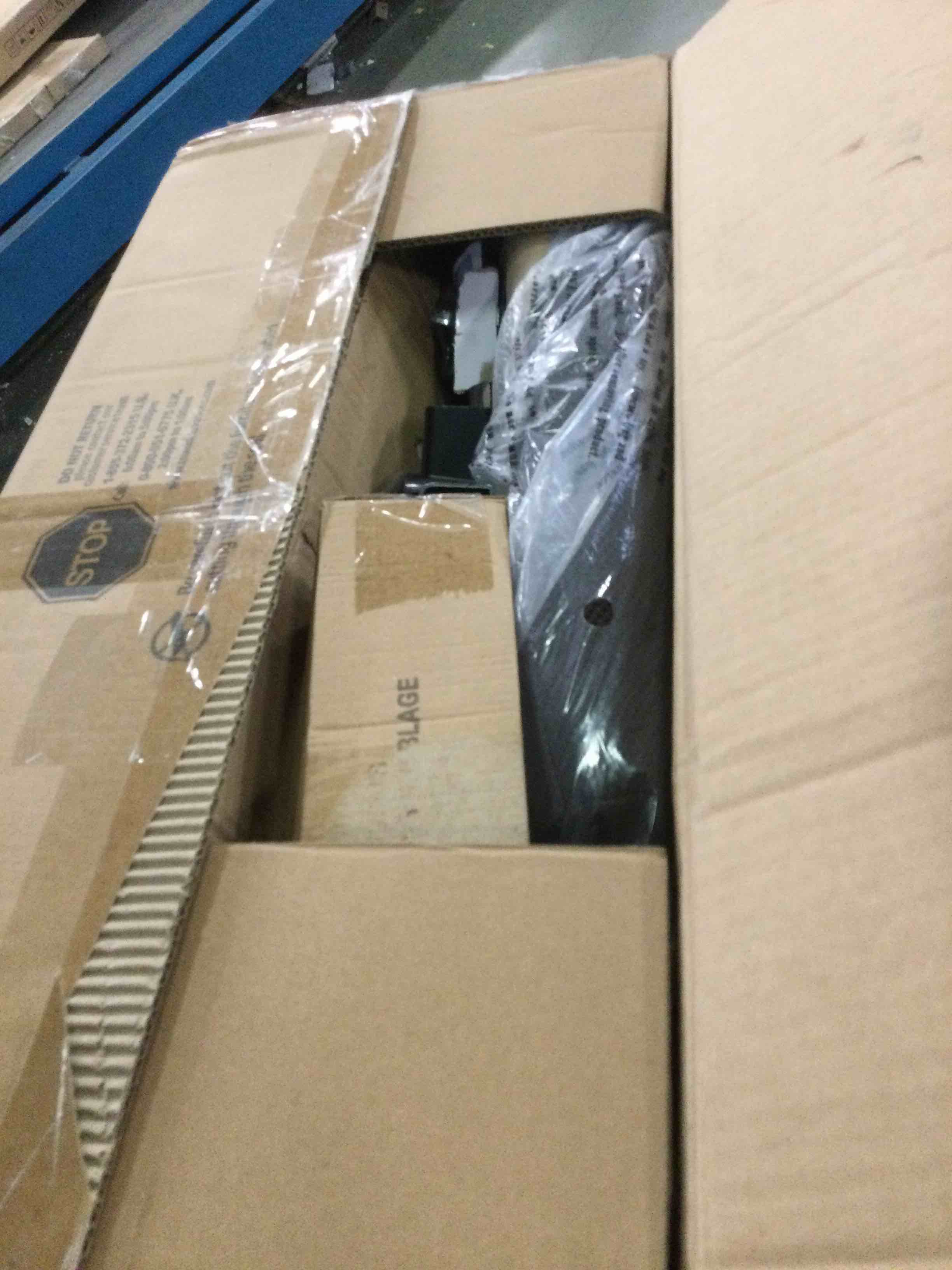 https://s3.amazonaws.com/lotting-images-prod/bidfta/GRN5843669_1704747127260.jpeg