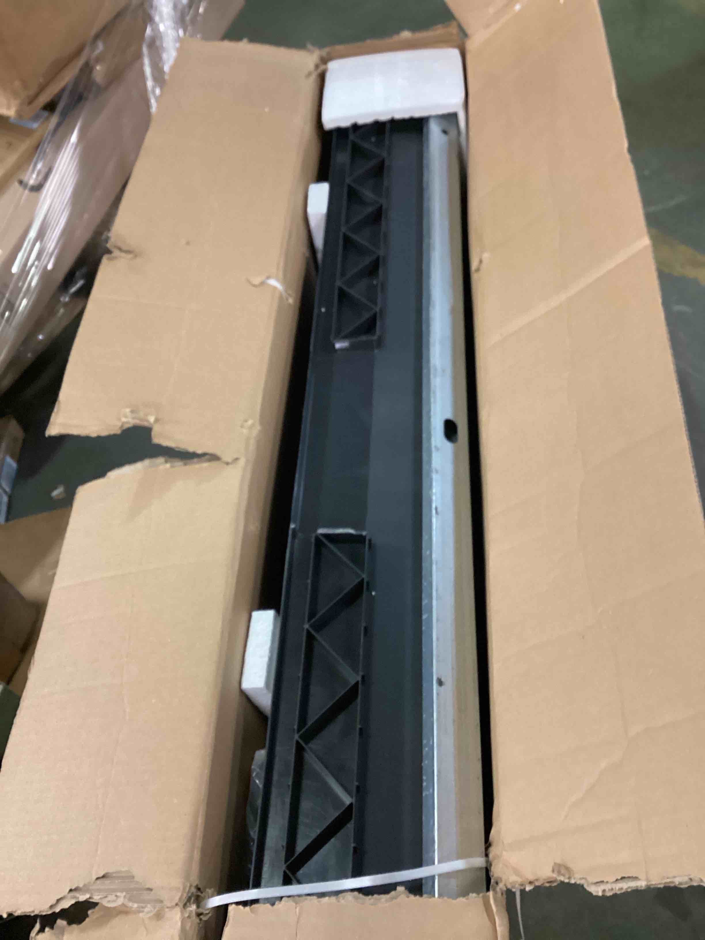 https://s3.amazonaws.com/lotting-images-prod/bidfta/GRN5843724_1704807830349.jpeg