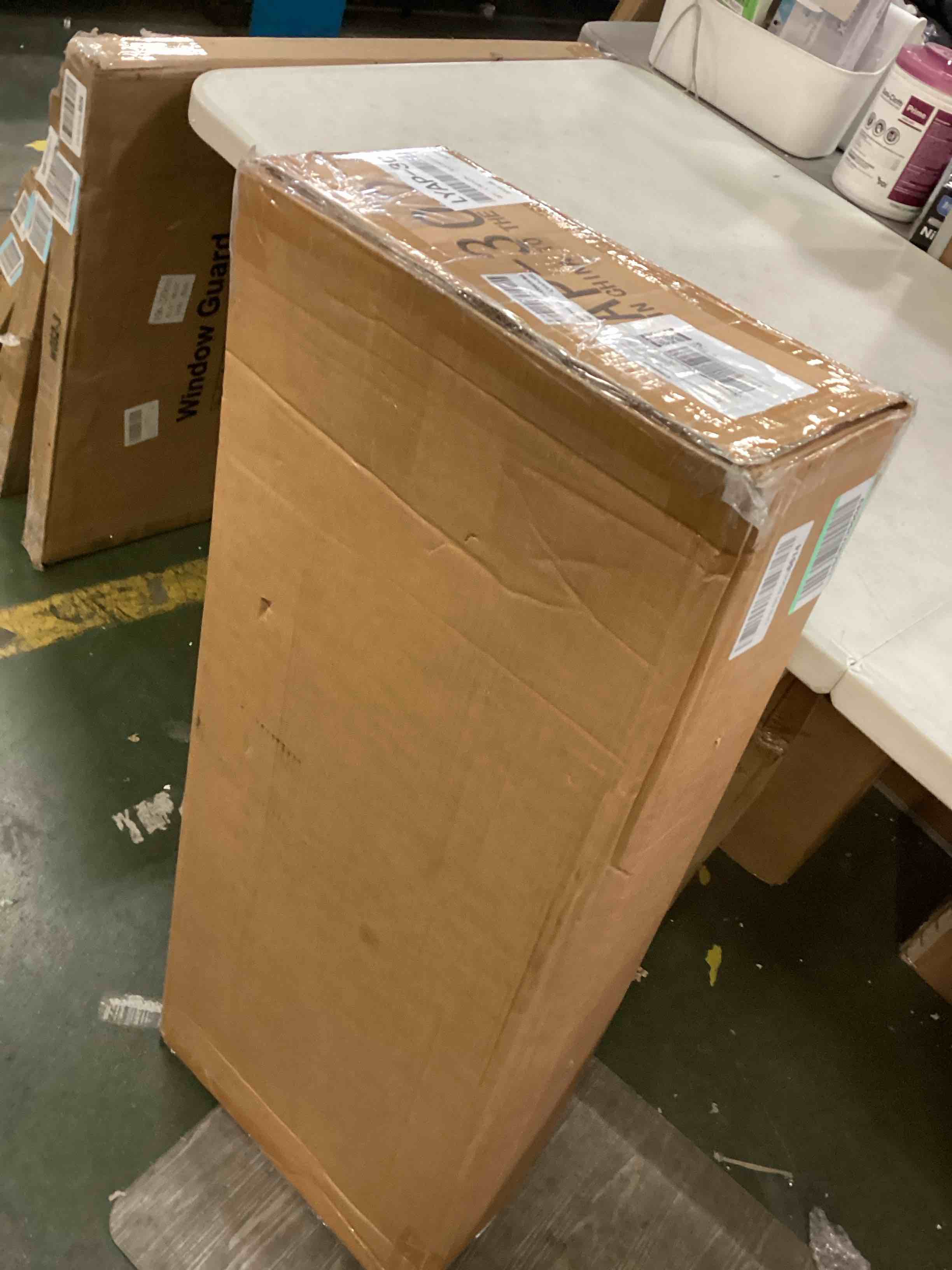 https://s3.amazonaws.com/lotting-images-prod/bidfta/GRN5844763_1704475255250.jpeg