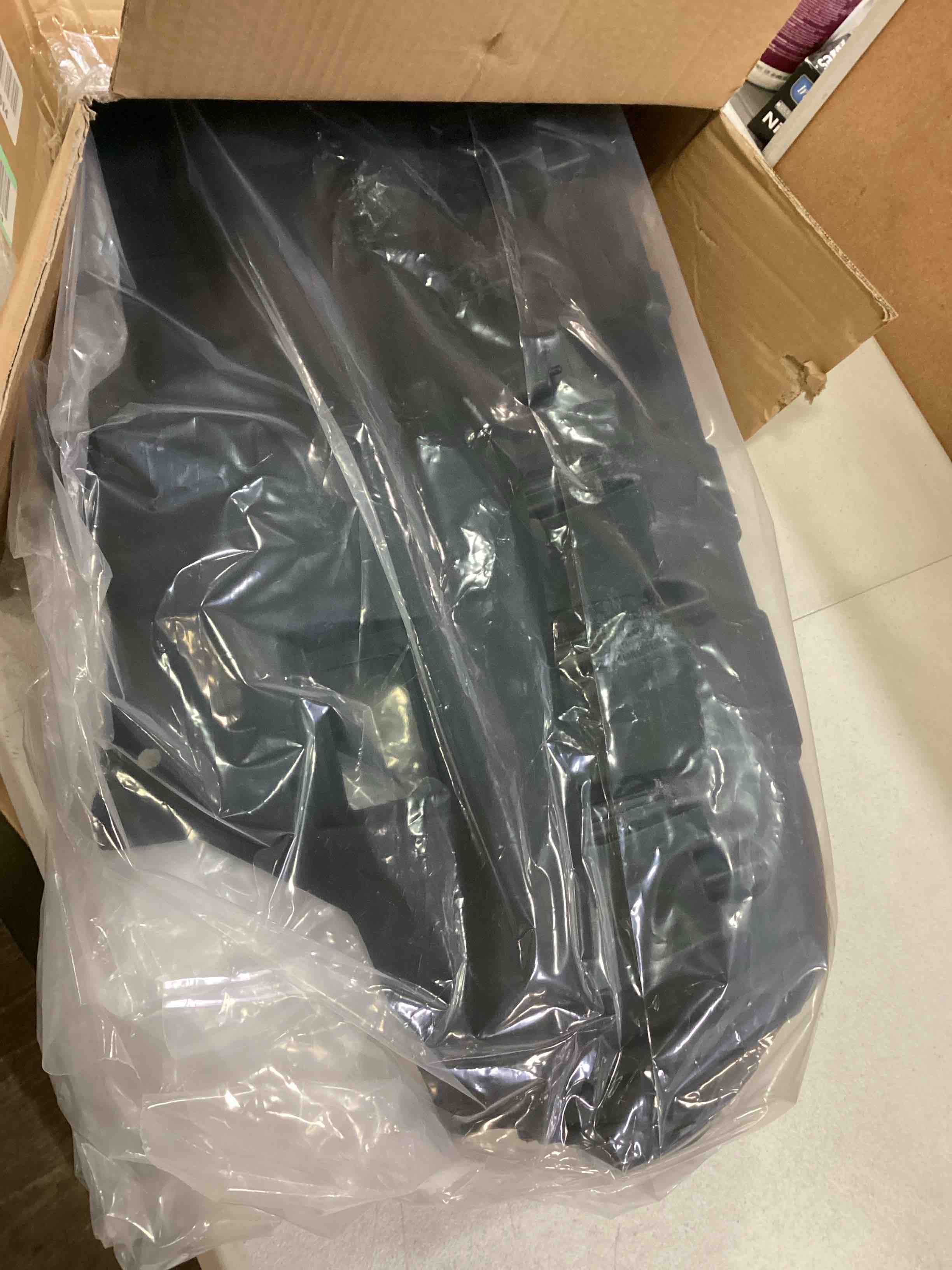 https://s3.amazonaws.com/lotting-images-prod/bidfta/GRN5844763_1704475278918.jpeg