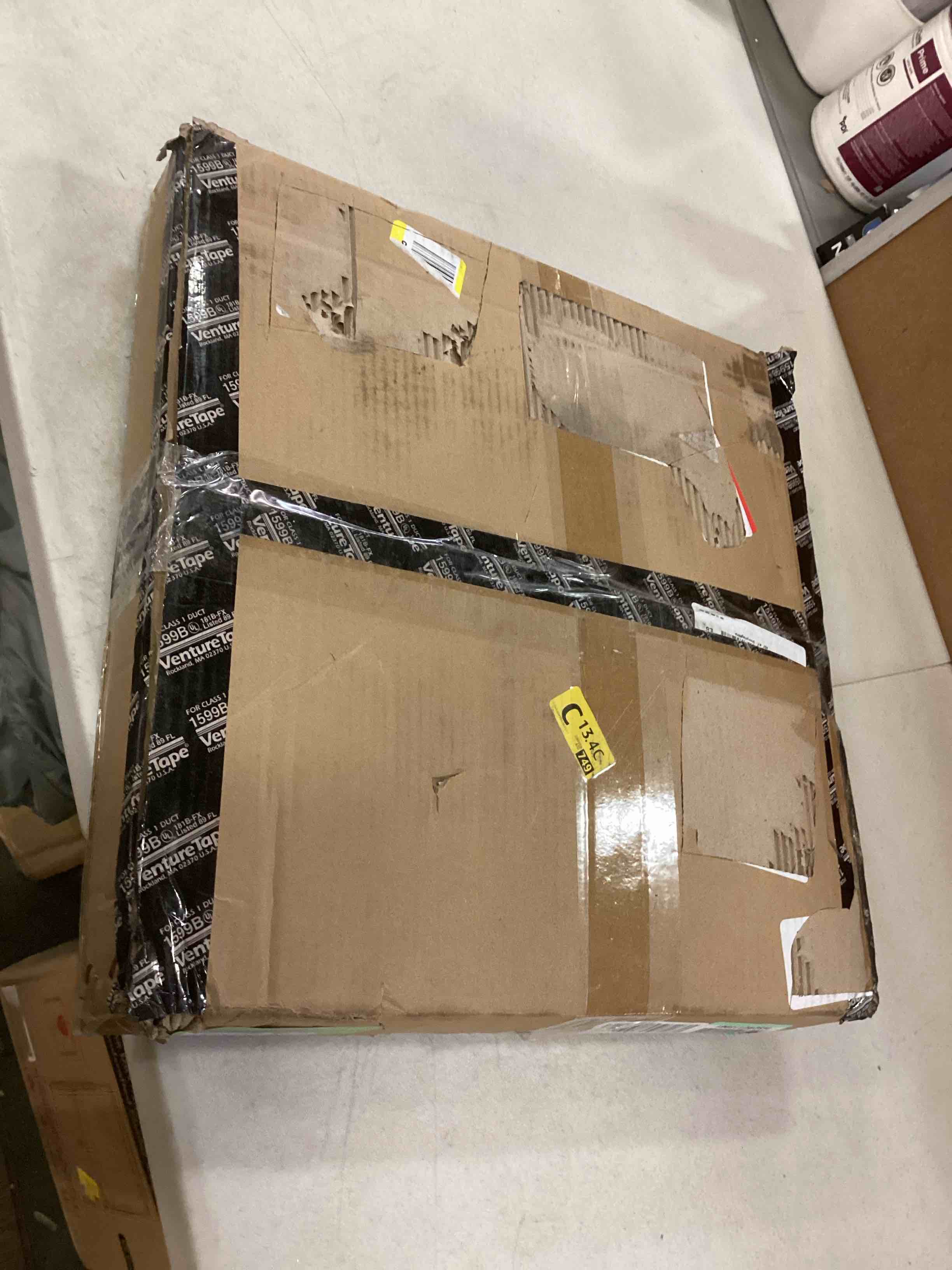 https://s3.amazonaws.com/lotting-images-prod/bidfta/GRN5844827_1704486043901.jpeg