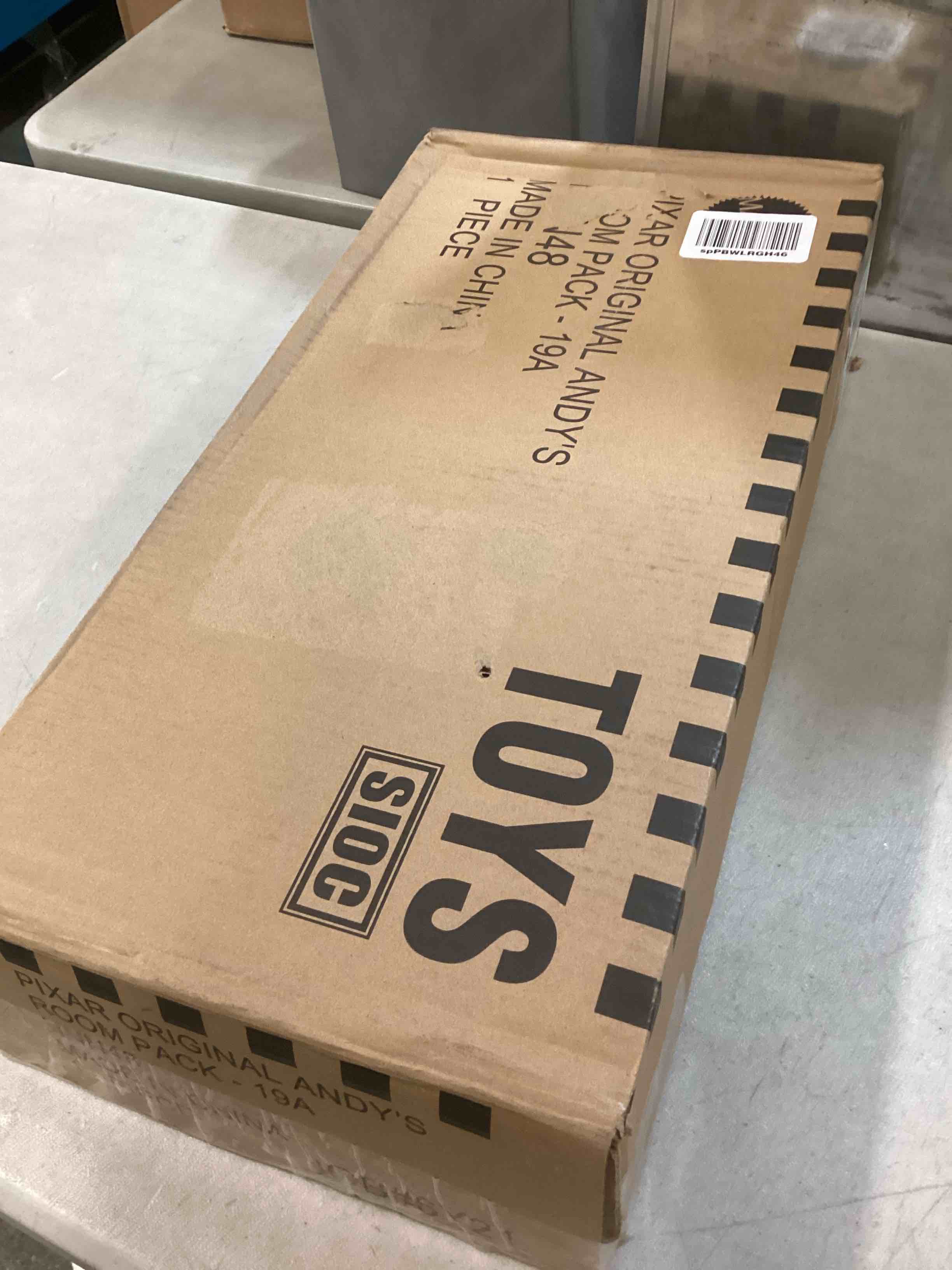 https://s3.amazonaws.com/lotting-images-prod/bidfta/GRN5845451_1704889420921.jpeg