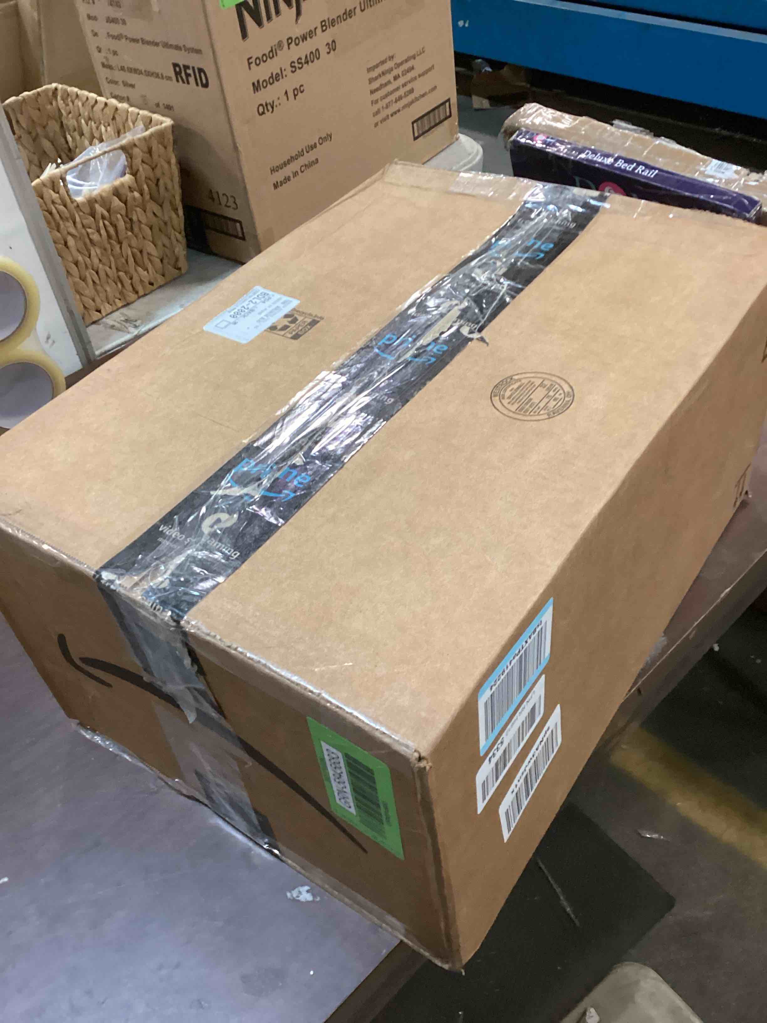 https://s3.amazonaws.com/lotting-images-prod/bidfta/GRN5845683_1704976914923.jpeg