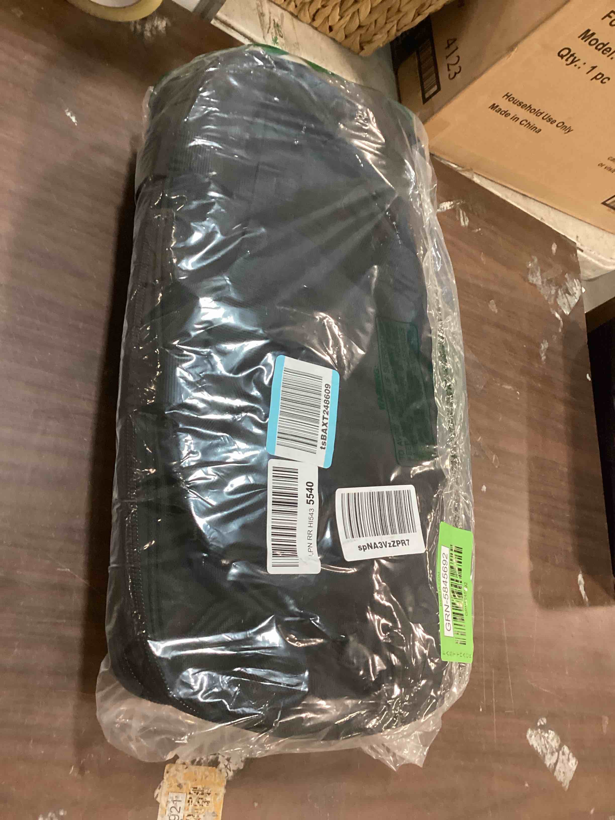 https://s3.amazonaws.com/lotting-images-prod/bidfta/GRN5845692_1704977871285.jpeg