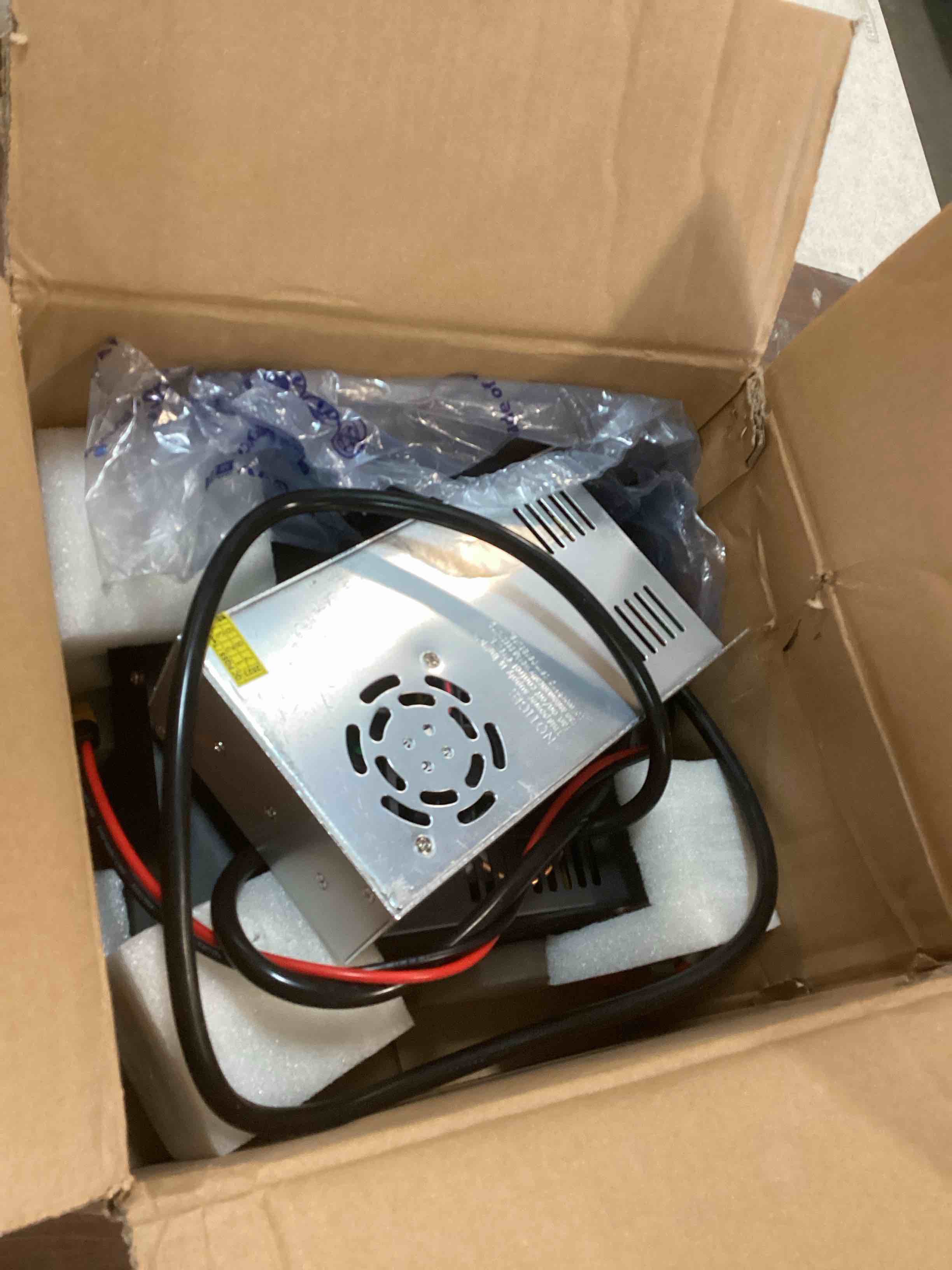 https://s3.amazonaws.com/lotting-images-prod/bidfta/GRN5845841_1704993985616.jpeg