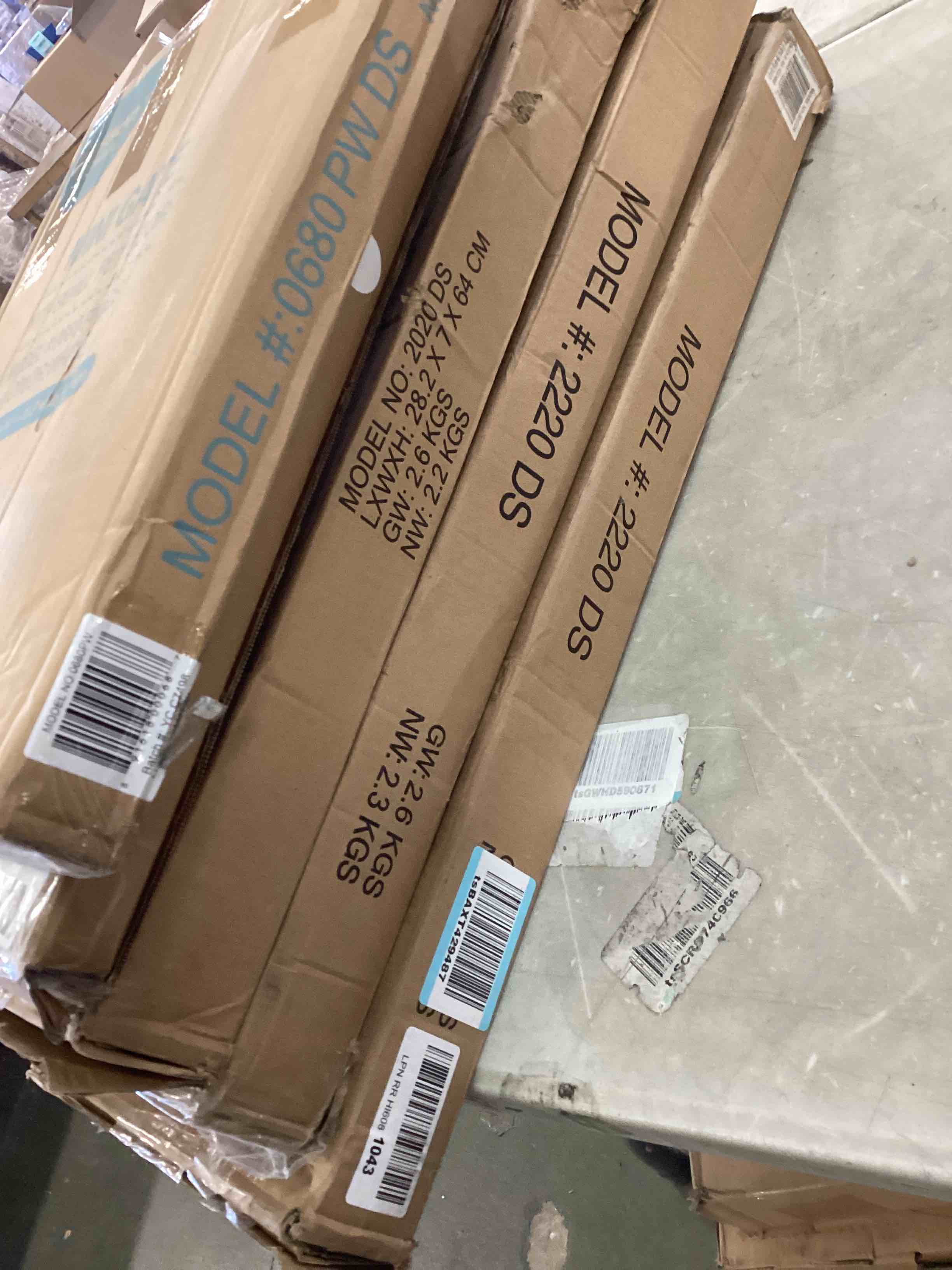https://s3.amazonaws.com/lotting-images-prod/bidfta/GRN5846330_1704990795072.jpeg