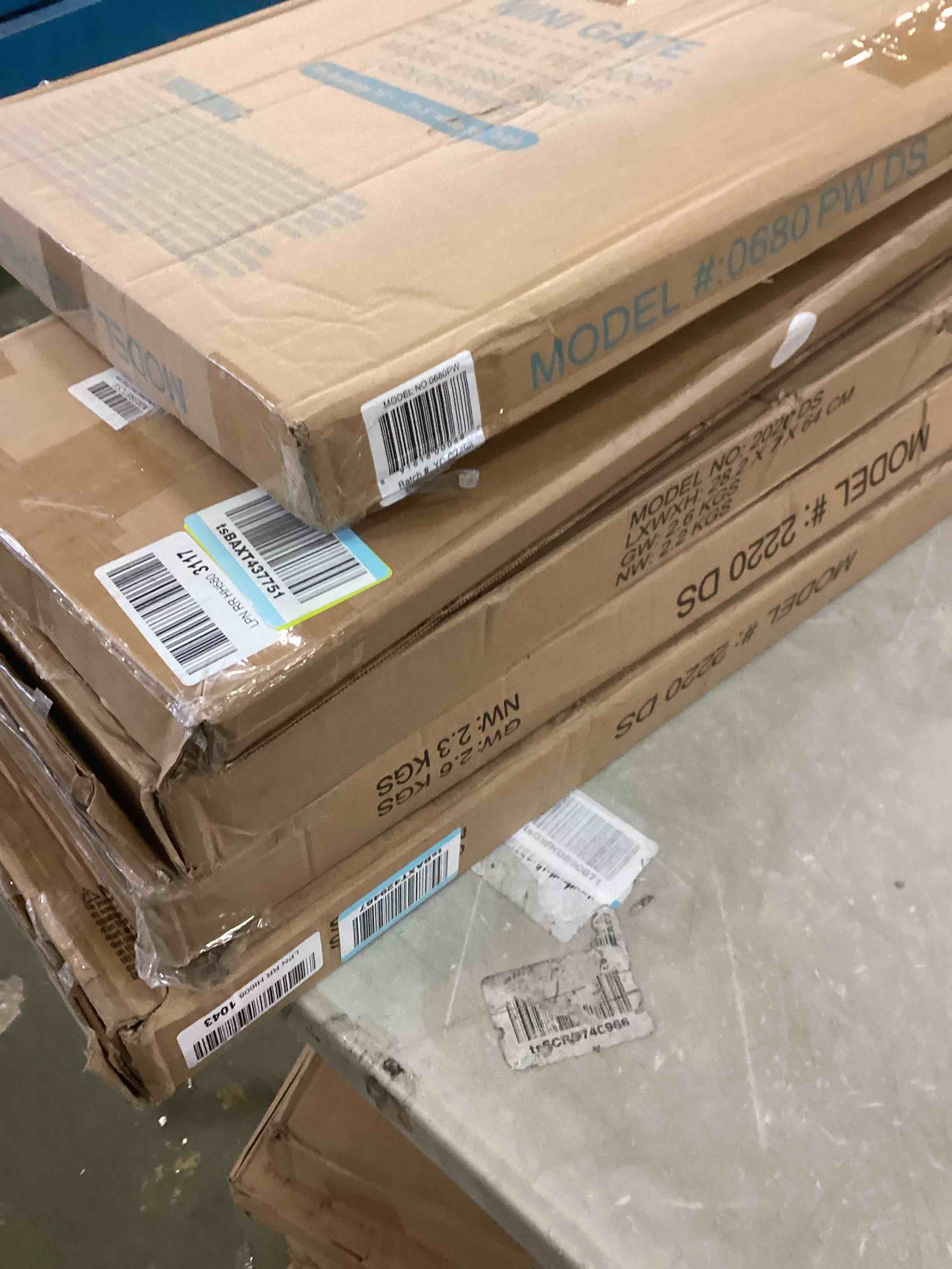 https://s3.amazonaws.com/lotting-images-prod/bidfta/GRN5846330_1704990798998.jpeg