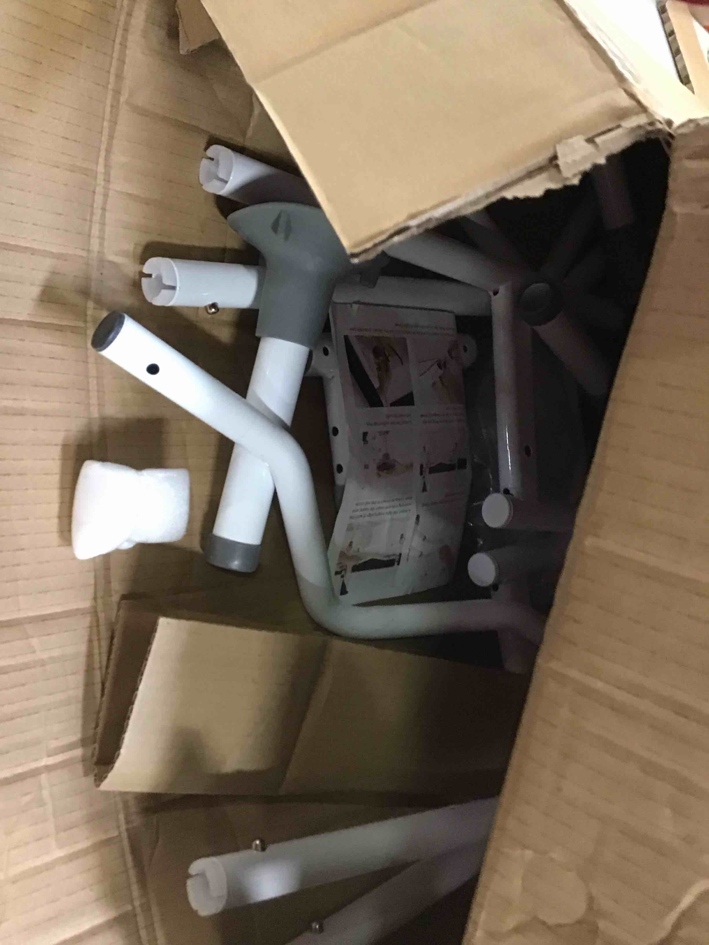 https://s3.amazonaws.com/lotting-images-prod/bidfta/GRN5846900_1705346031665.jpeg