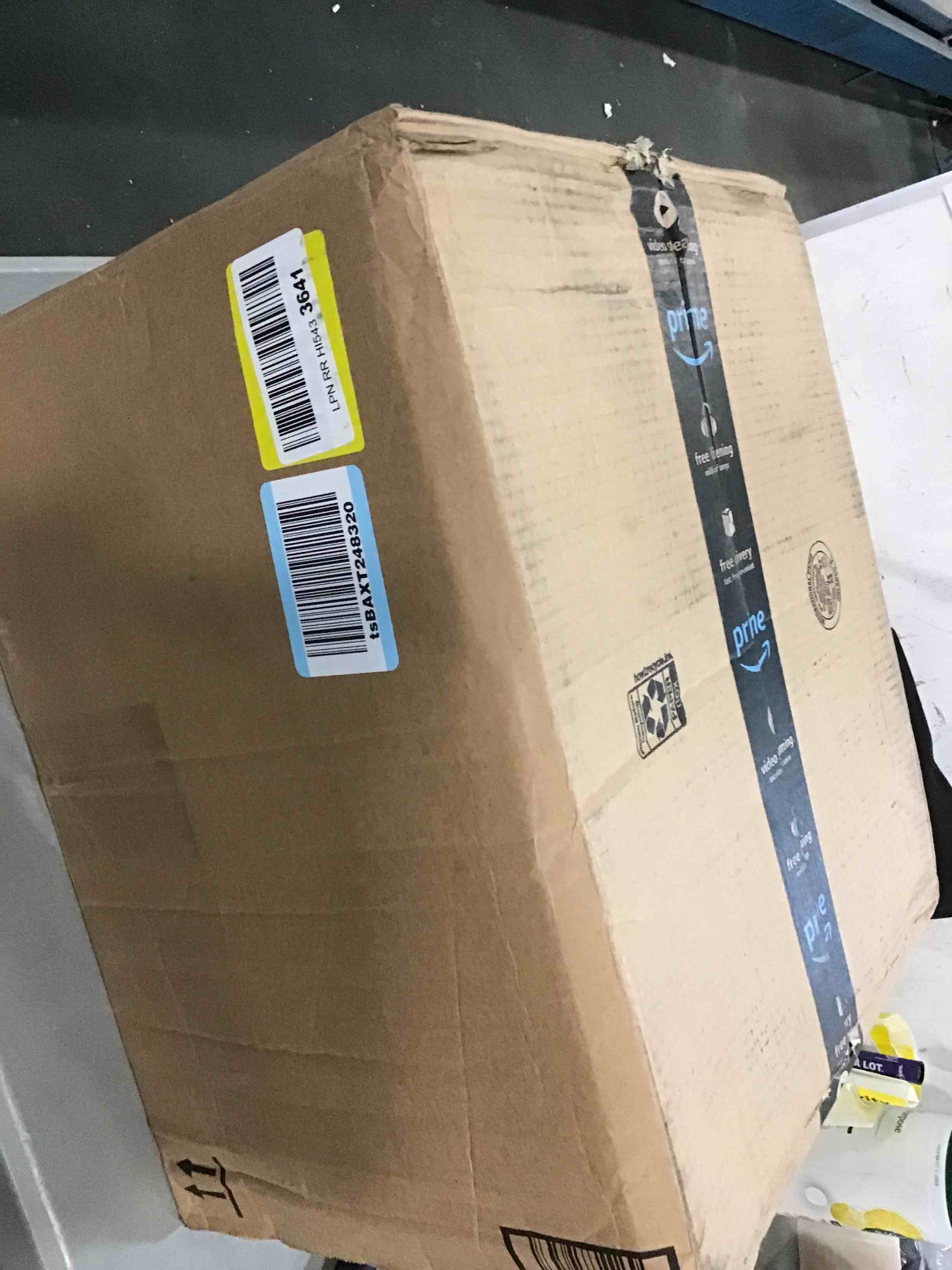 https://s3.amazonaws.com/lotting-images-prod/bidfta/GRN5847604_1704291146353.jpeg