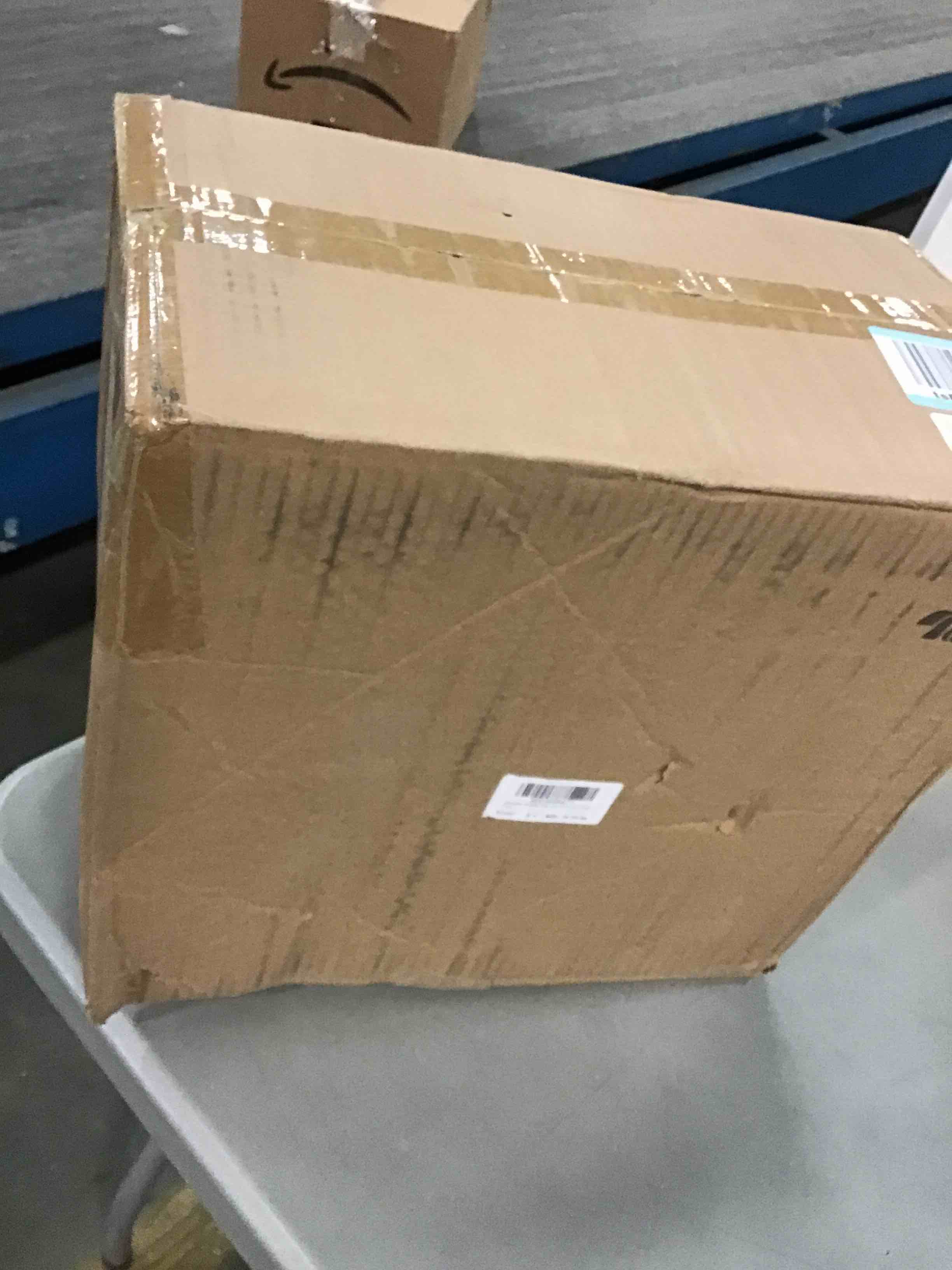 https://s3.amazonaws.com/lotting-images-prod/bidfta/GRN5847861_1704313011299.jpeg