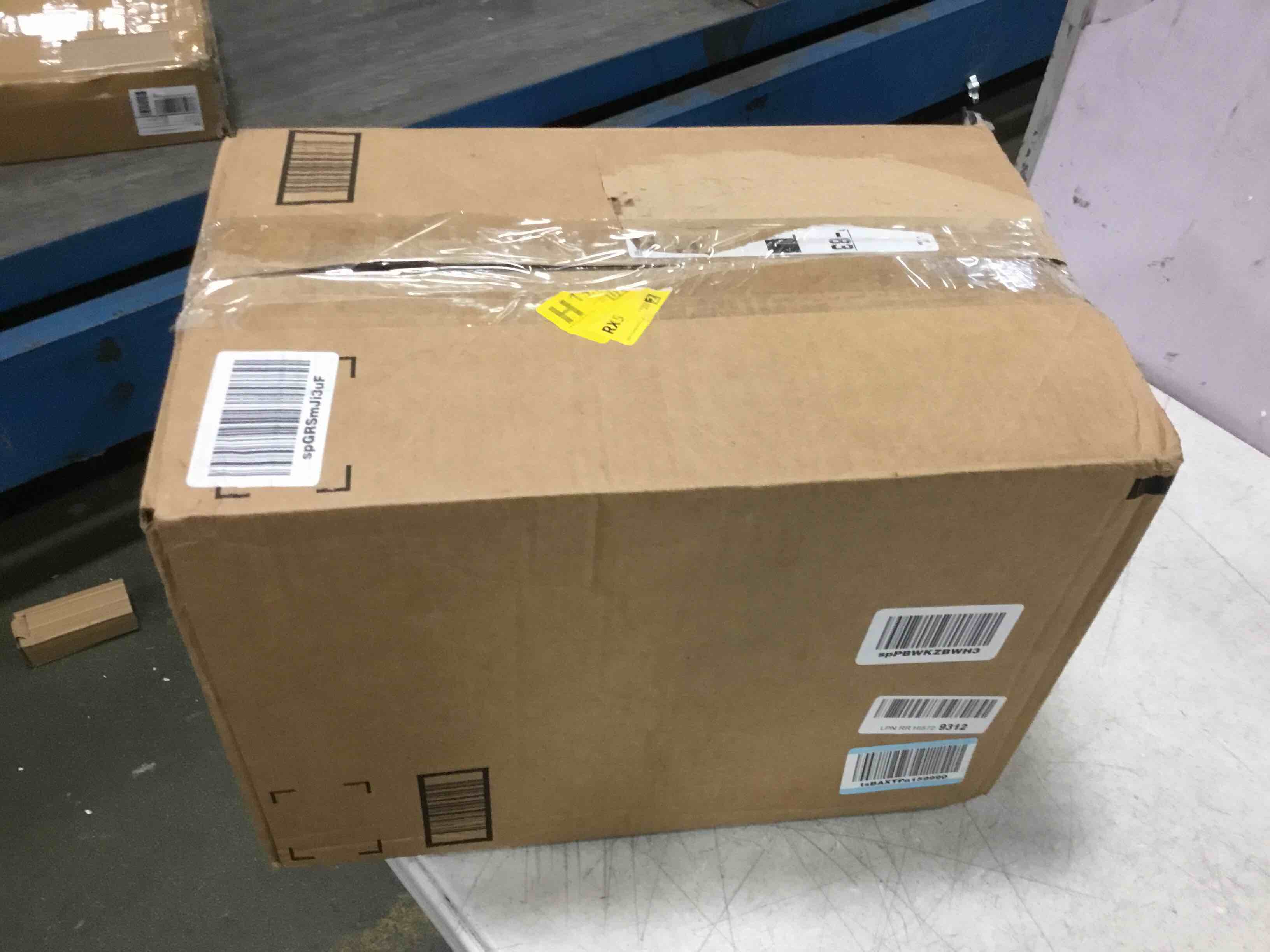 https://s3.amazonaws.com/lotting-images-prod/bidfta/GRN5849421_1704551321130.jpeg