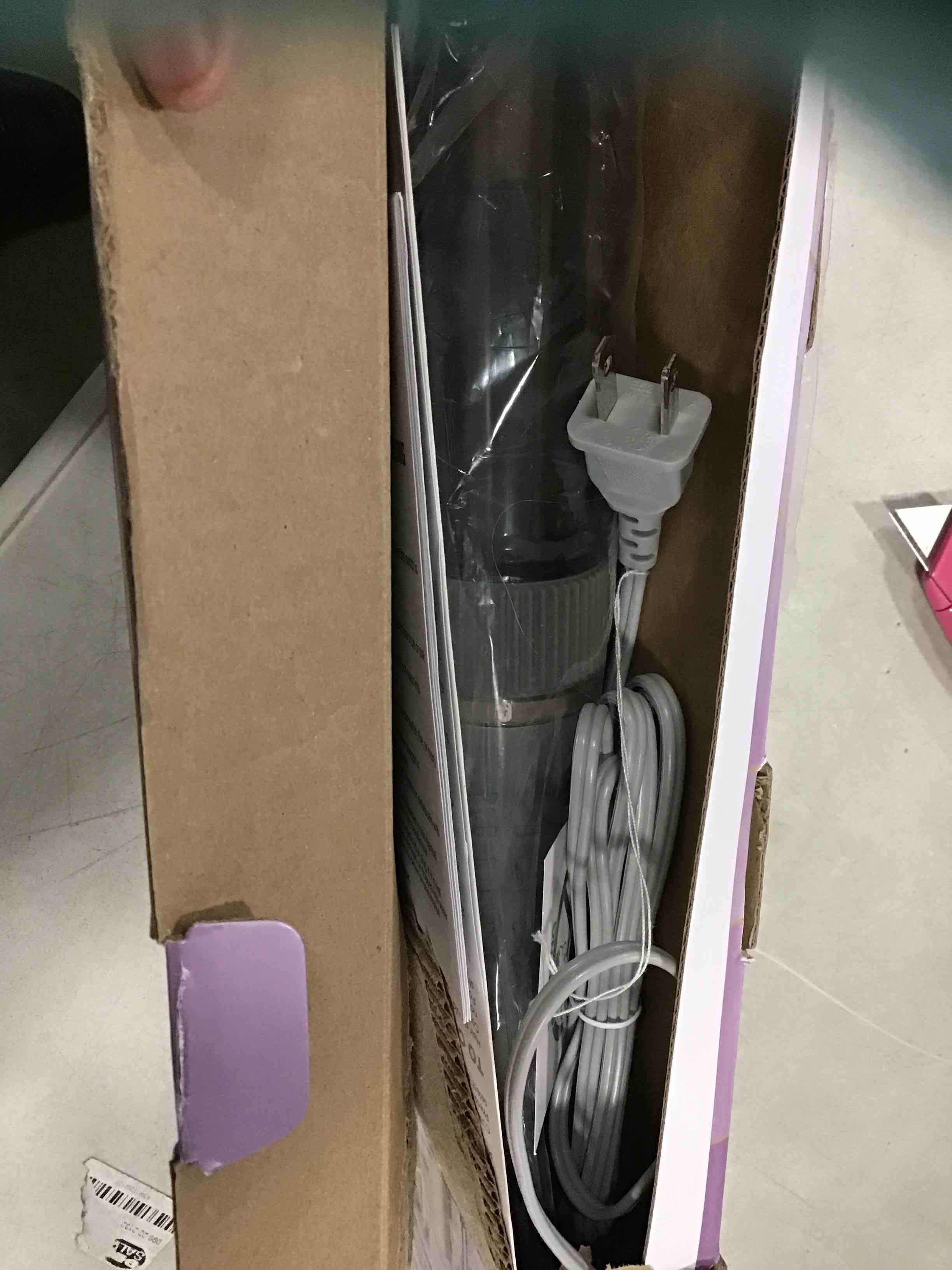 https://s3.amazonaws.com/lotting-images-prod/bidfta/GRN5849501_1704736230992.jpeg
