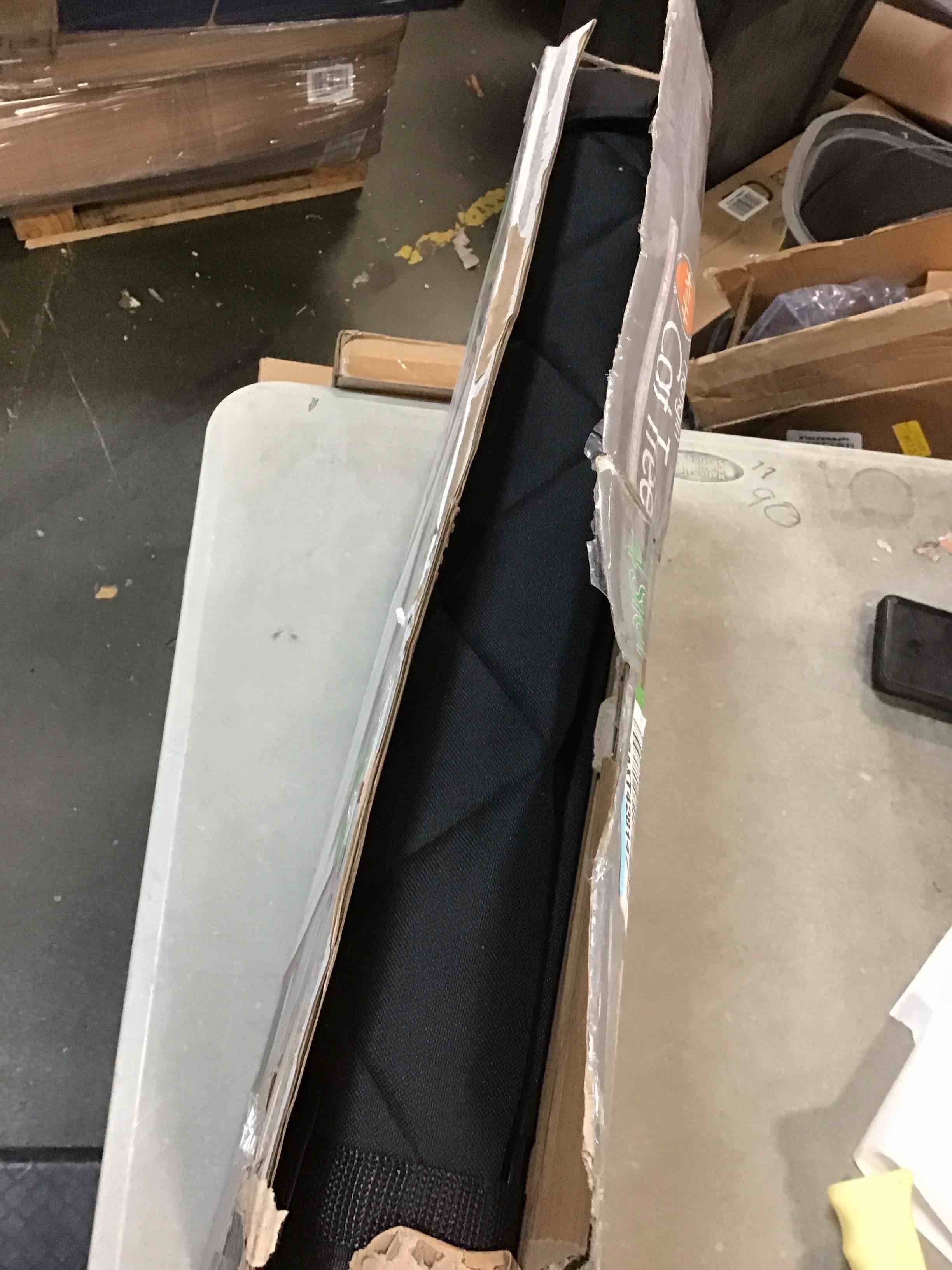 https://s3.amazonaws.com/lotting-images-prod/bidfta/GRN5850610_1704290221626.jpeg
