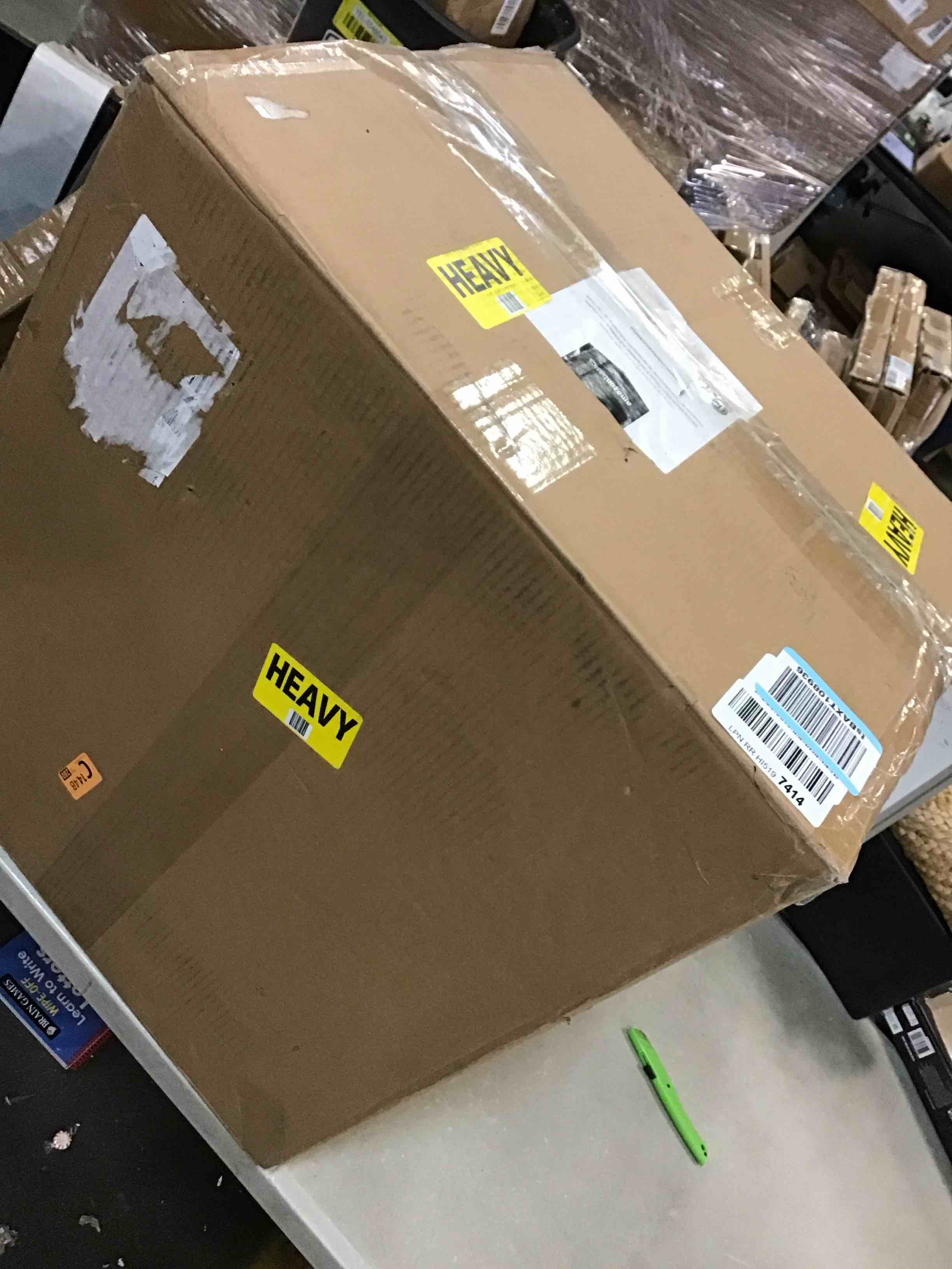 https://s3.amazonaws.com/lotting-images-prod/bidfta/GRN5850735_1704303435597.jpeg
