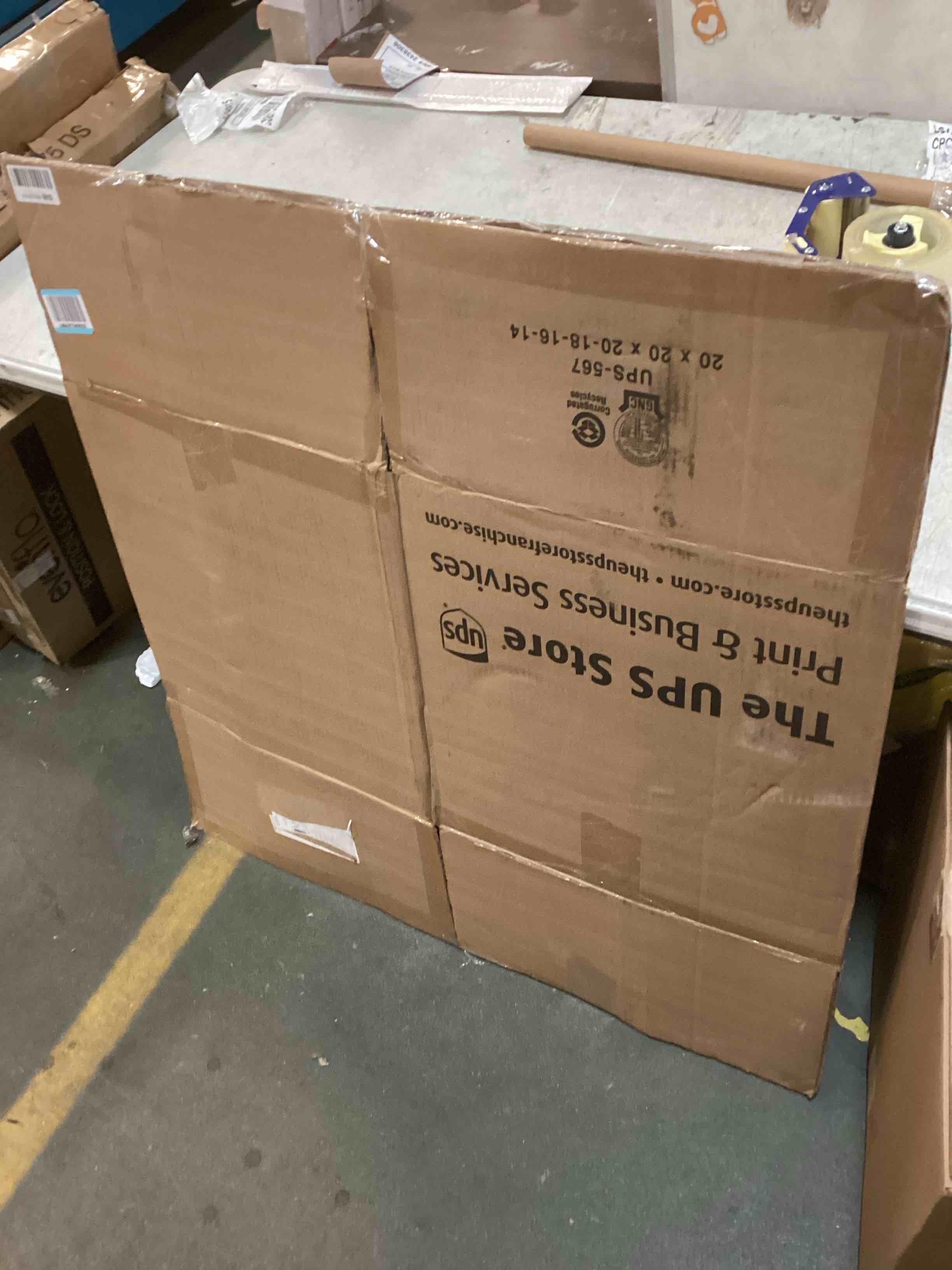 https://s3.amazonaws.com/lotting-images-prod/bidfta/GRN5851252_1704466515166.jpeg