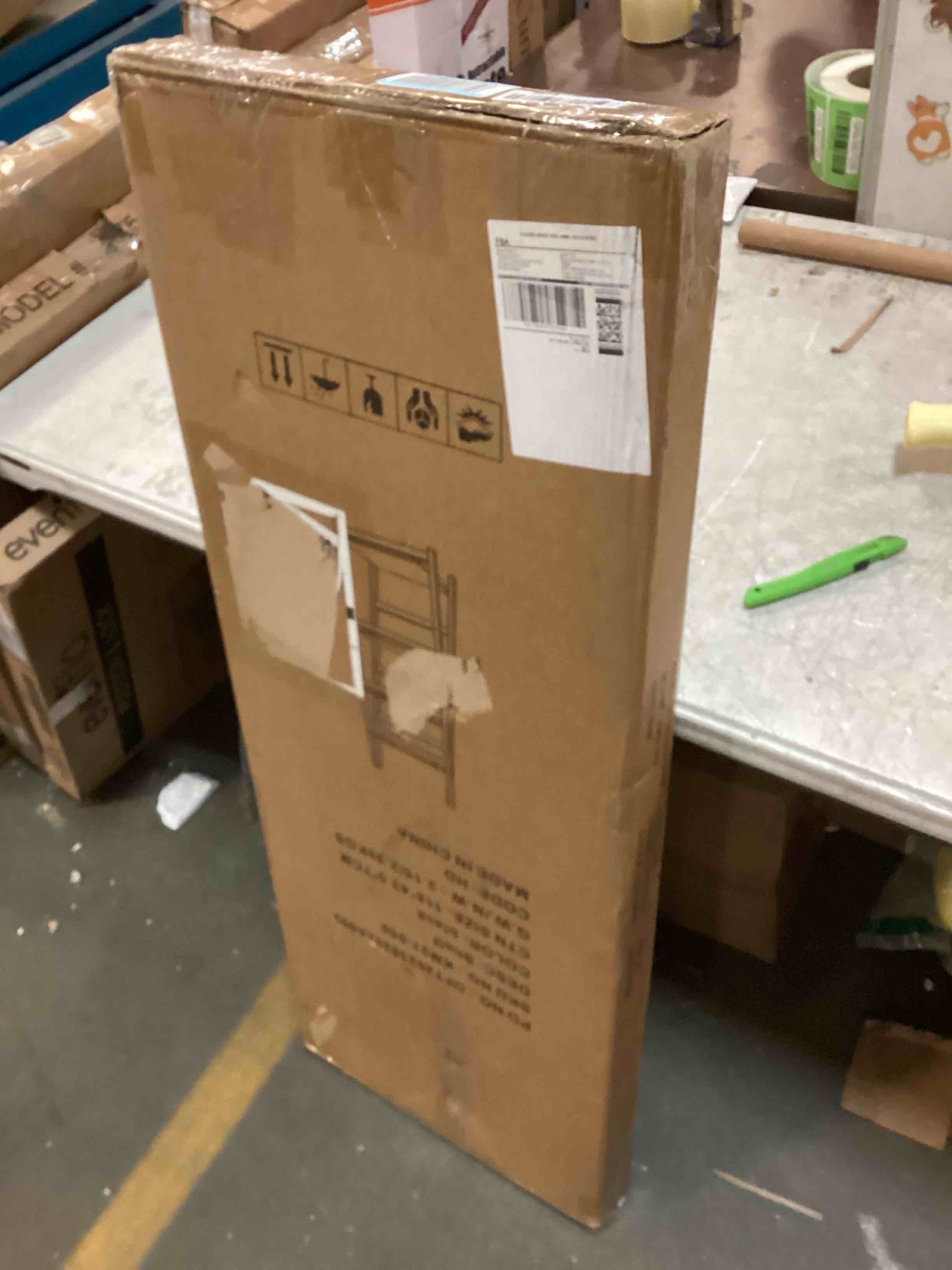 https://s3.amazonaws.com/lotting-images-prod/bidfta/GRN5851307_1704475471615.jpeg