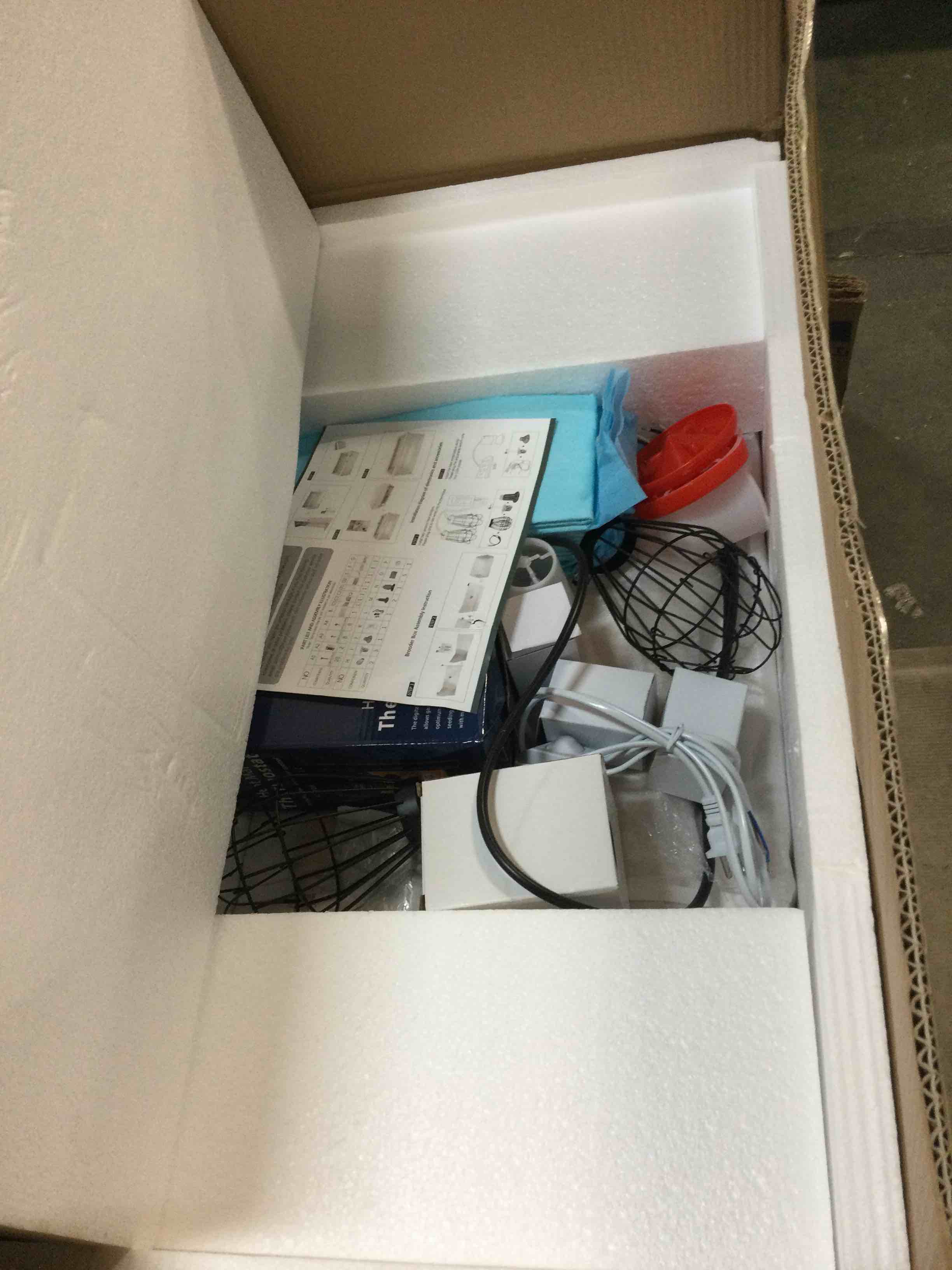 https://s3.amazonaws.com/lotting-images-prod/bidfta/GRN5851433_1704716983713.jpeg