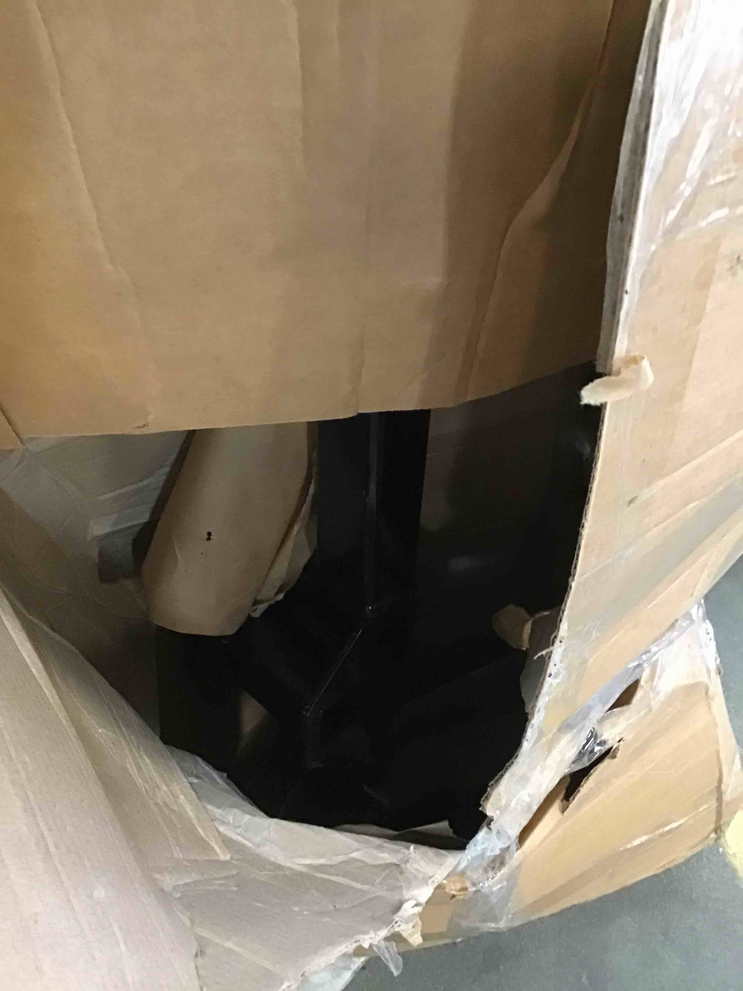 https://s3.amazonaws.com/lotting-images-prod/bidfta/GRN5851520_1704729142932.jpeg
