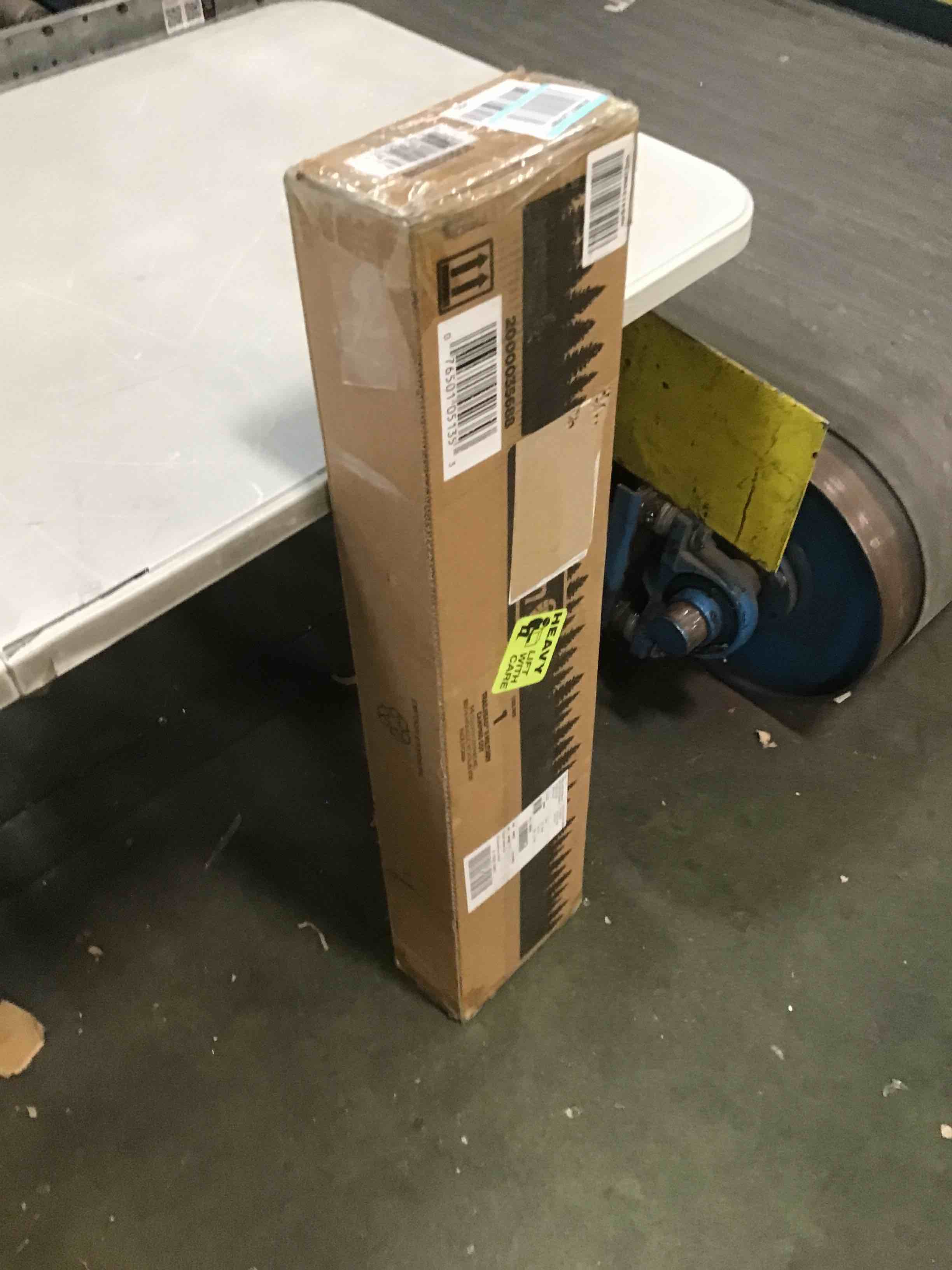https://s3.amazonaws.com/lotting-images-prod/bidfta/GRN5853597_1705084462609.jpeg