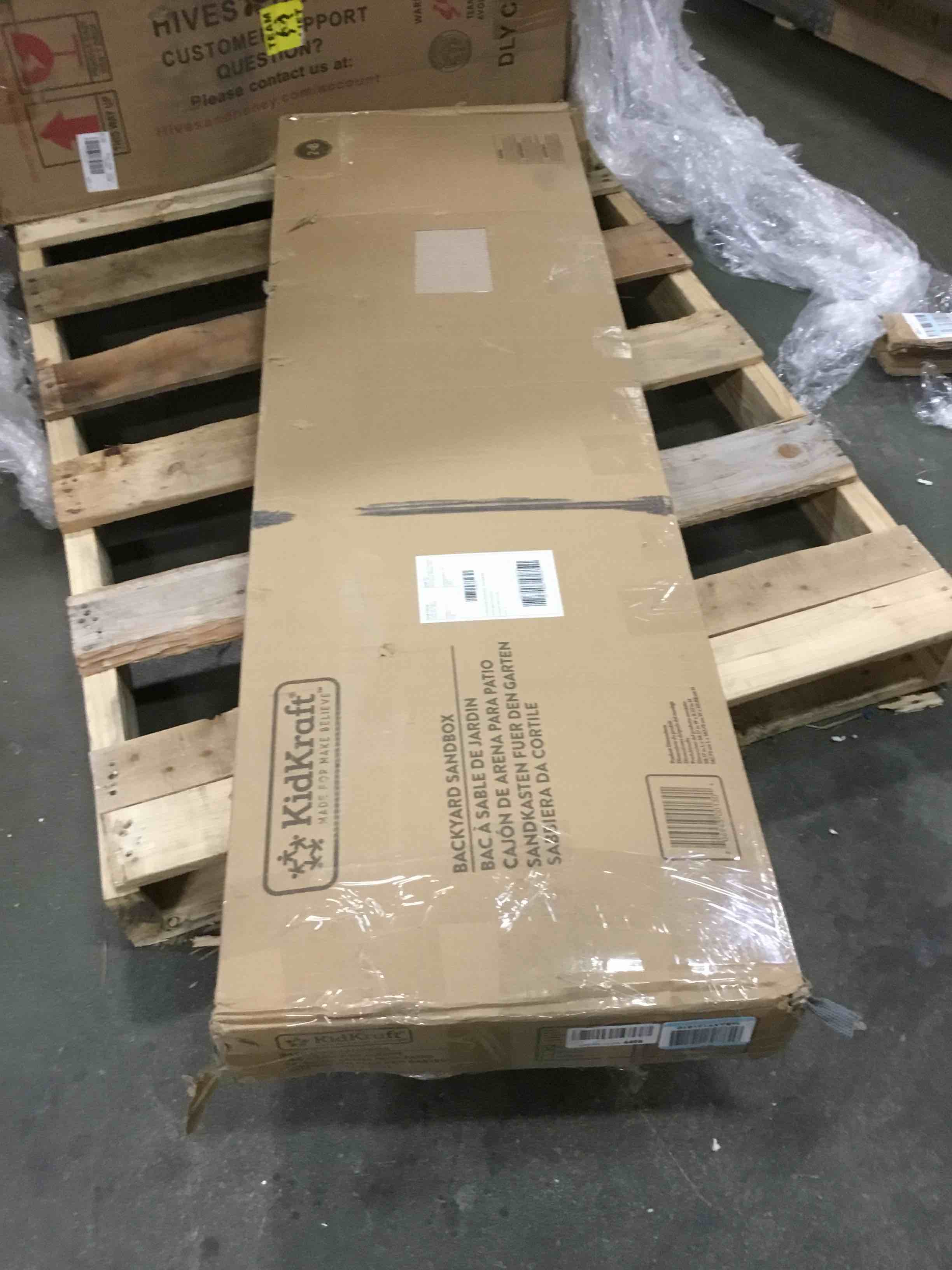 https://s3.amazonaws.com/lotting-images-prod/bidfta/GRN5855480_1704816293543.jpeg