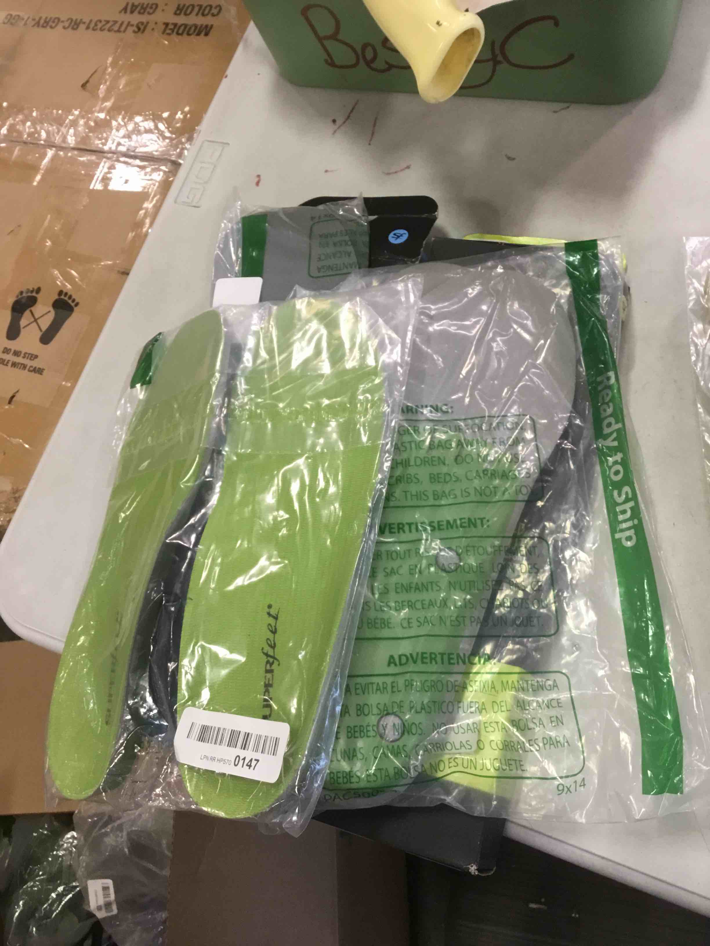 Assorted the Superfeet All-Purpose Support High Arch Insoles (Green , orange, black ) different sizes