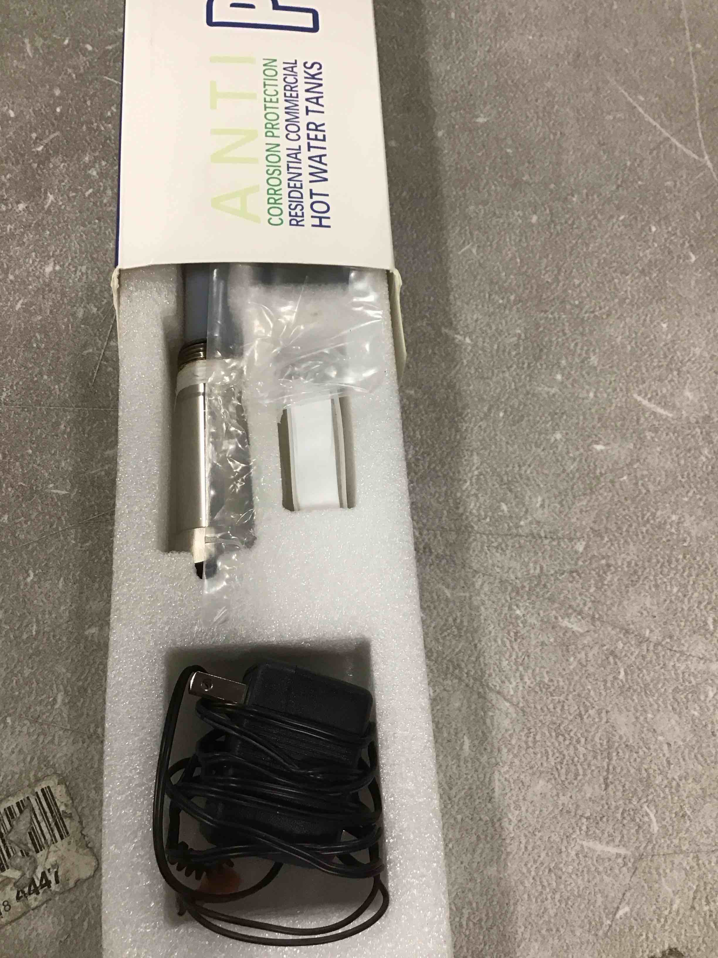 https://s3.amazonaws.com/lotting-images-prod/bidfta/GRN5856764_1704975673580.jpeg
