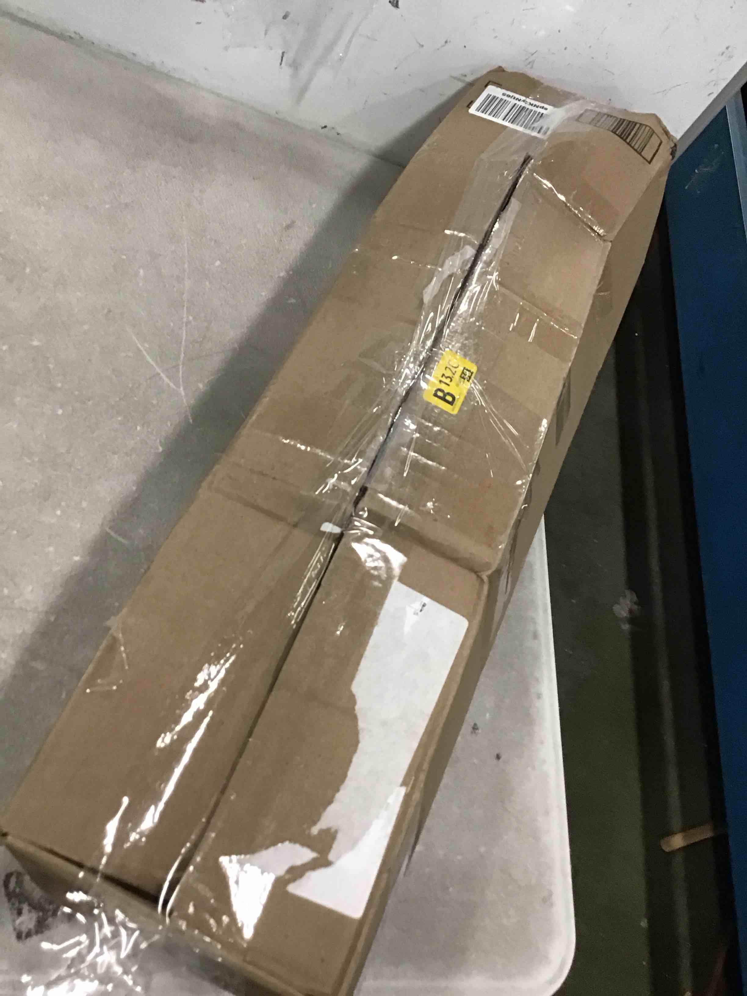 https://s3.amazonaws.com/lotting-images-prod/bidfta/GRN5856764_1704975717857.jpeg